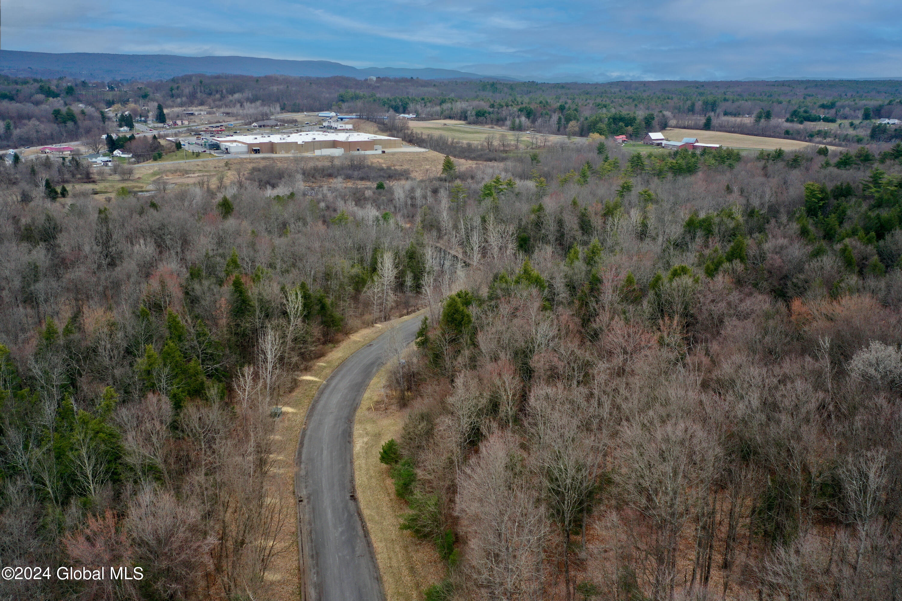 L1 Kathys Way, Gloversville, New York image 9