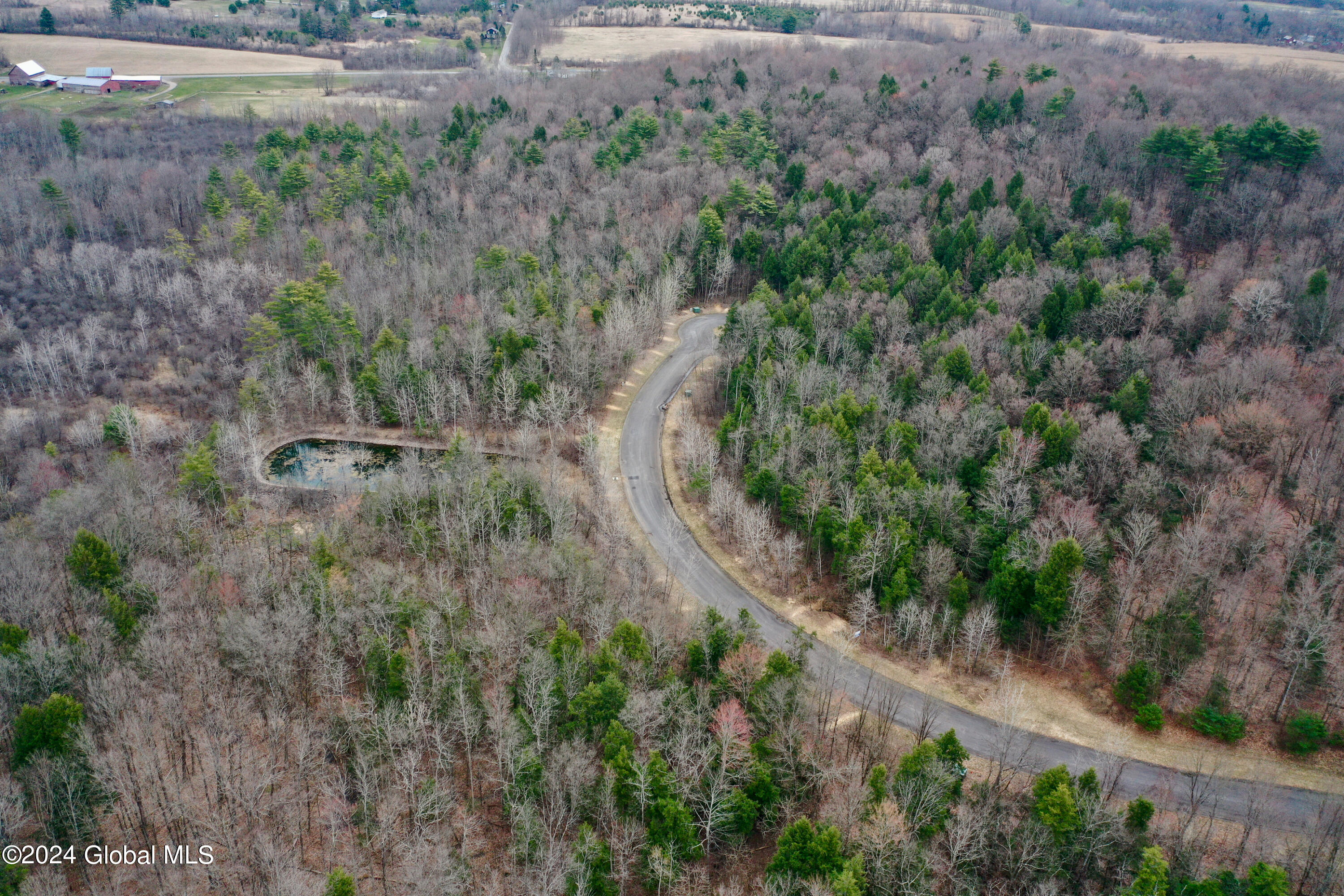 L1 Kathys Way, Gloversville, New York image 12