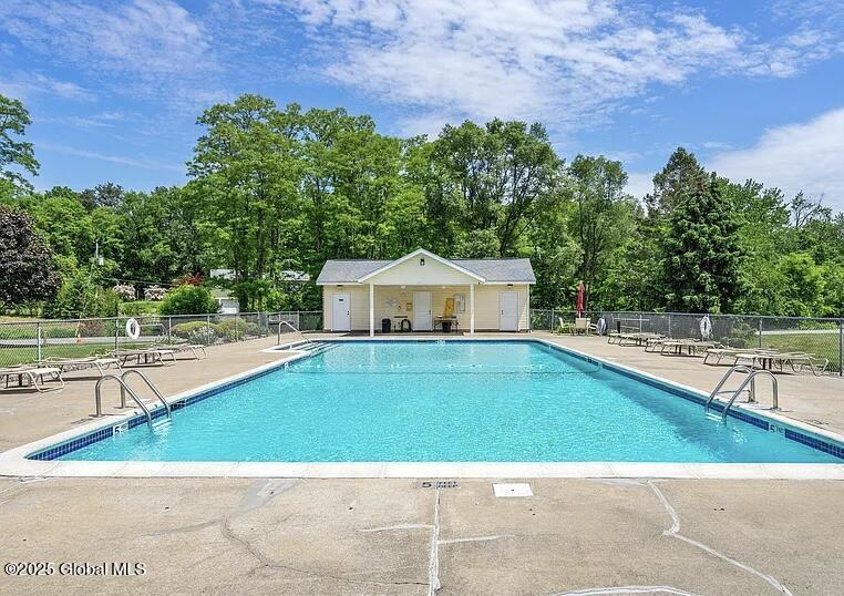 1003 Greenwich Drive, Albany, New York image 31