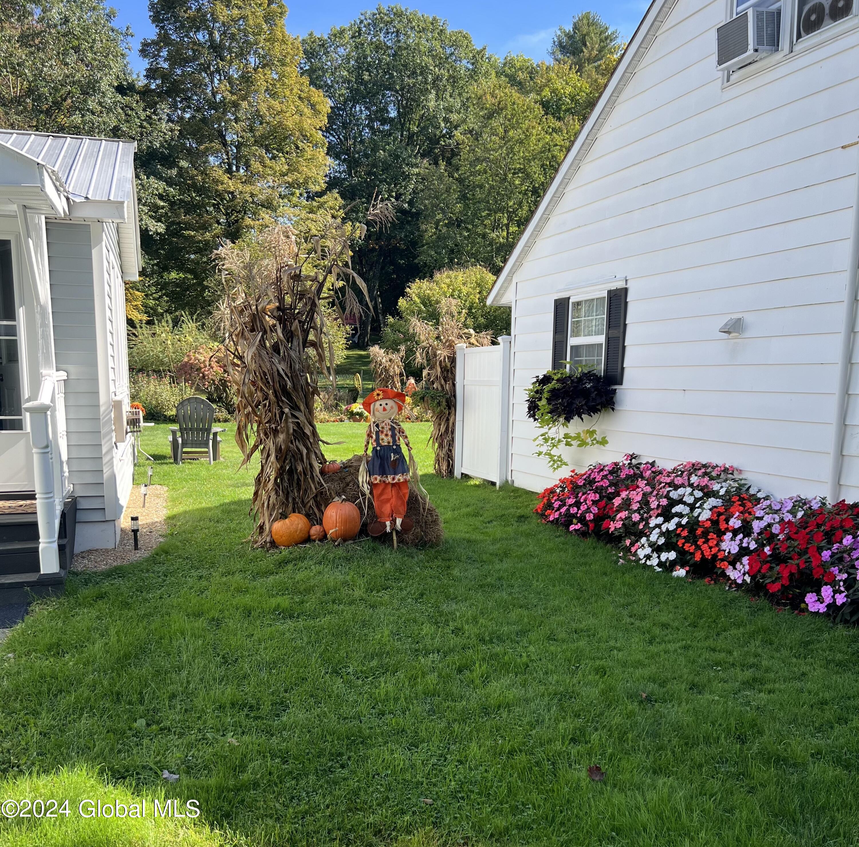 12-14 Bluebird Dr, Lake Luzerne, New York image 5