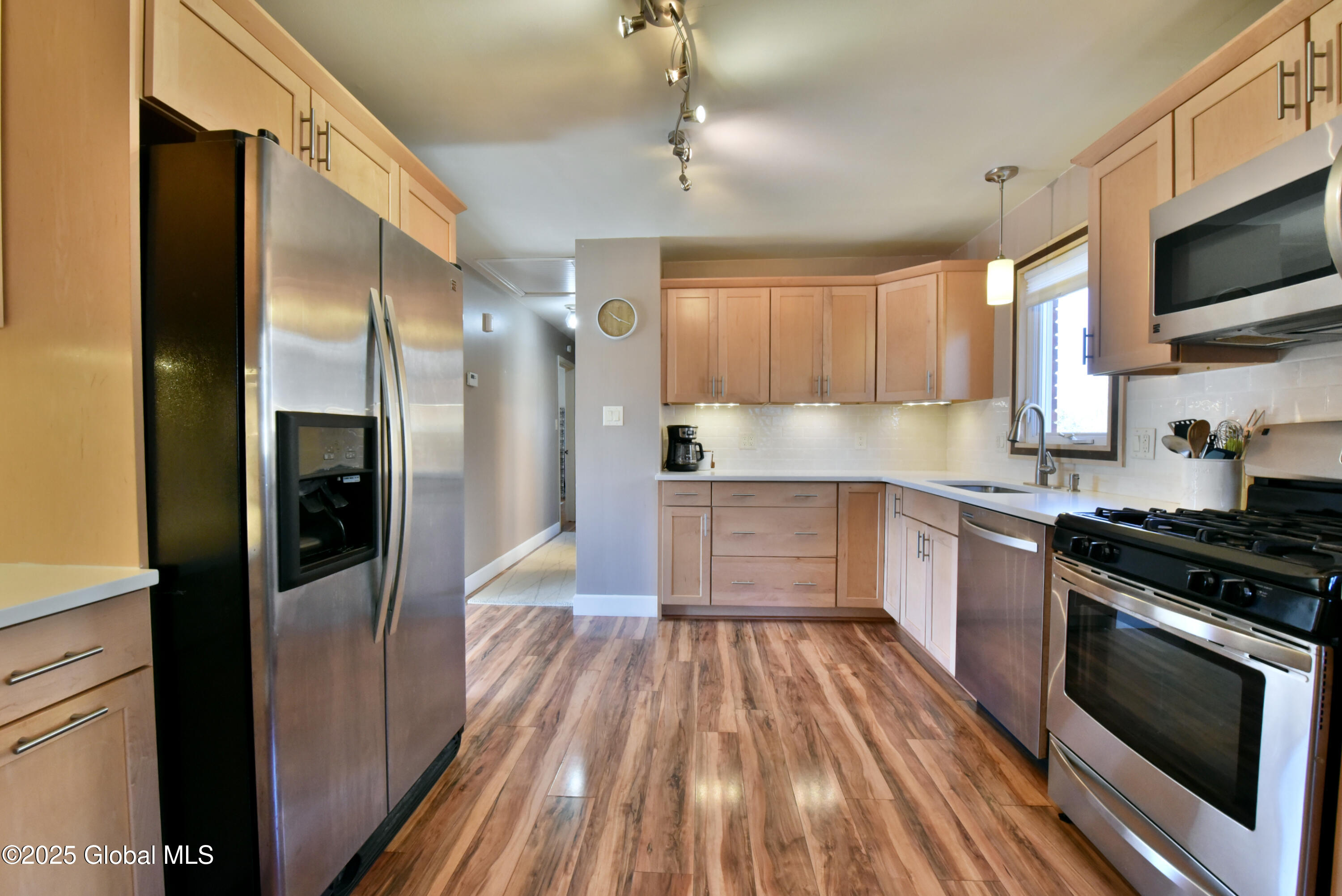 45 Adirondack Street, Albany, New York image 19