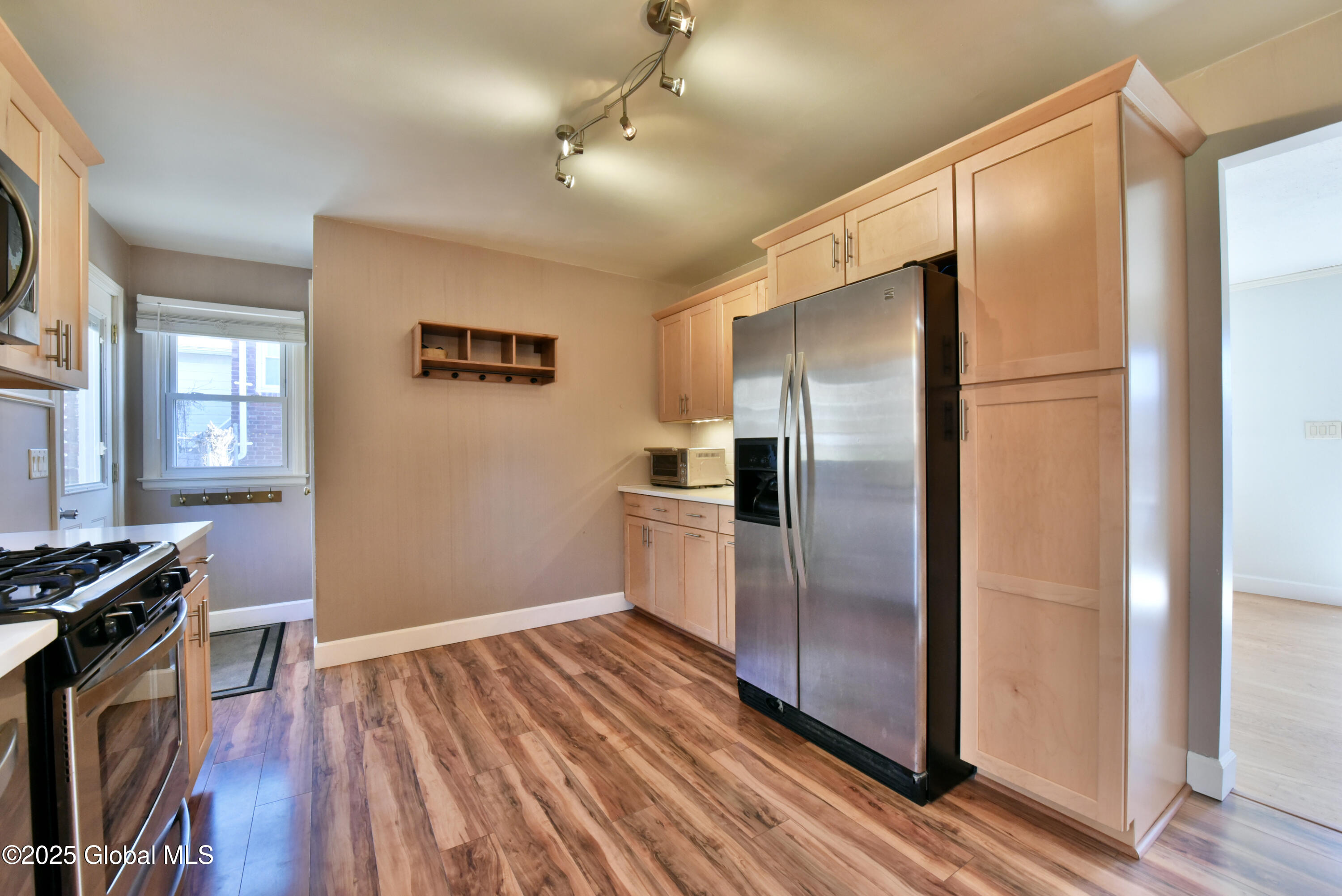 45 Adirondack Street, Albany, New York image 22