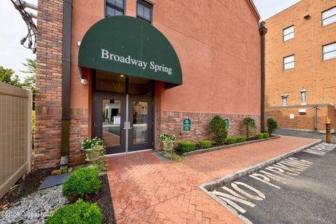 Featured picture for the property 202410927