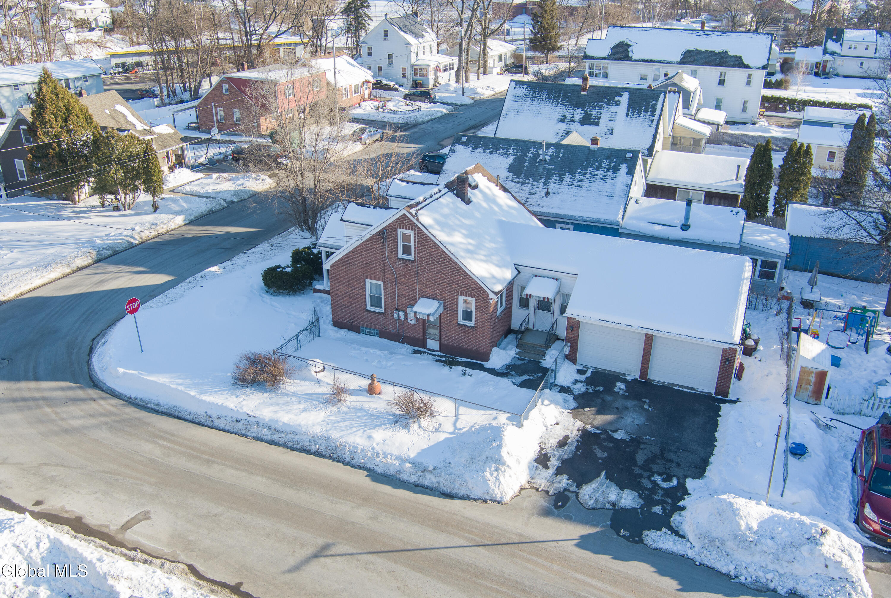 3045 Edgewood Avenue