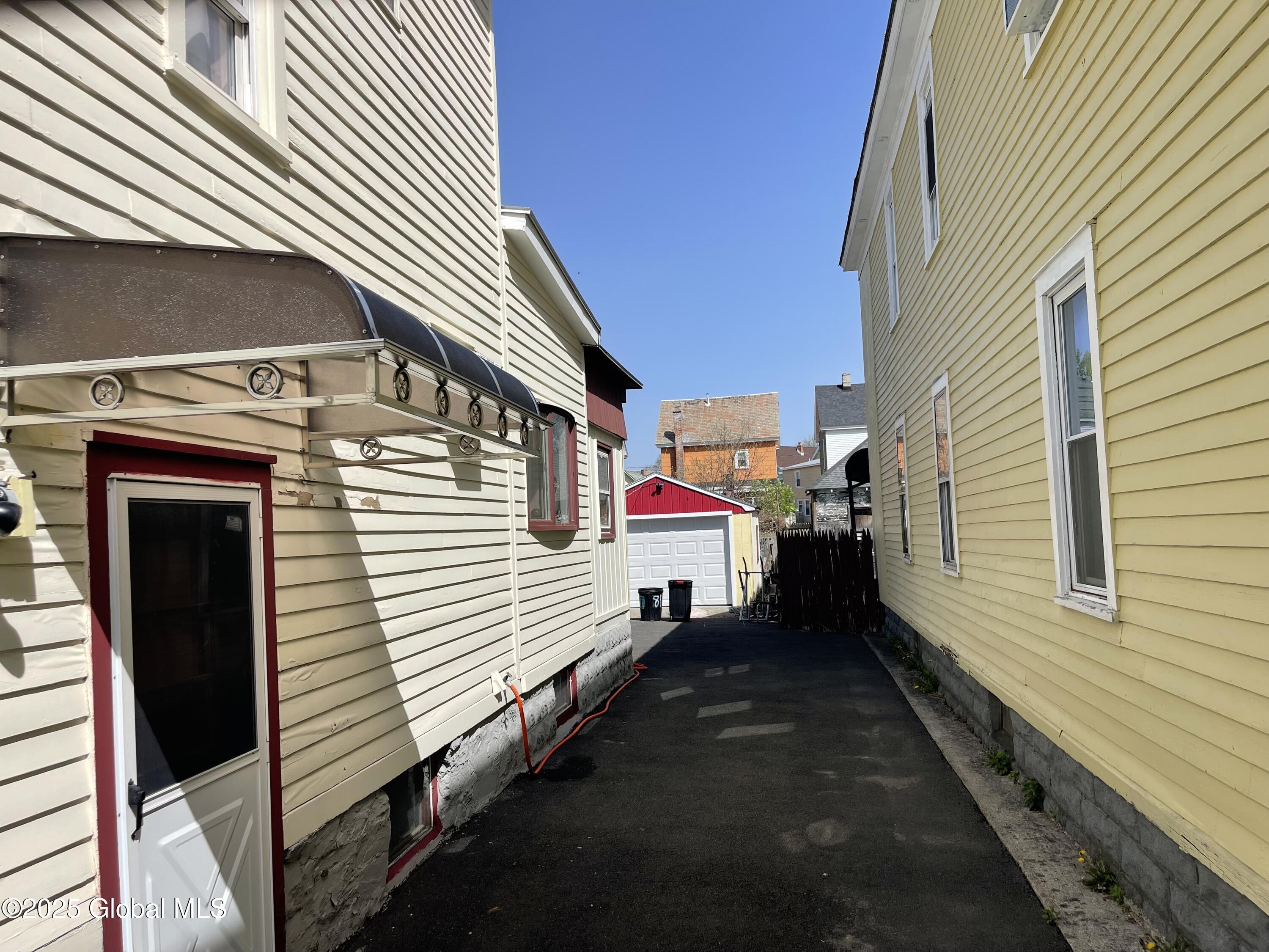 817 Holland Road, Schenectady, New York image 4