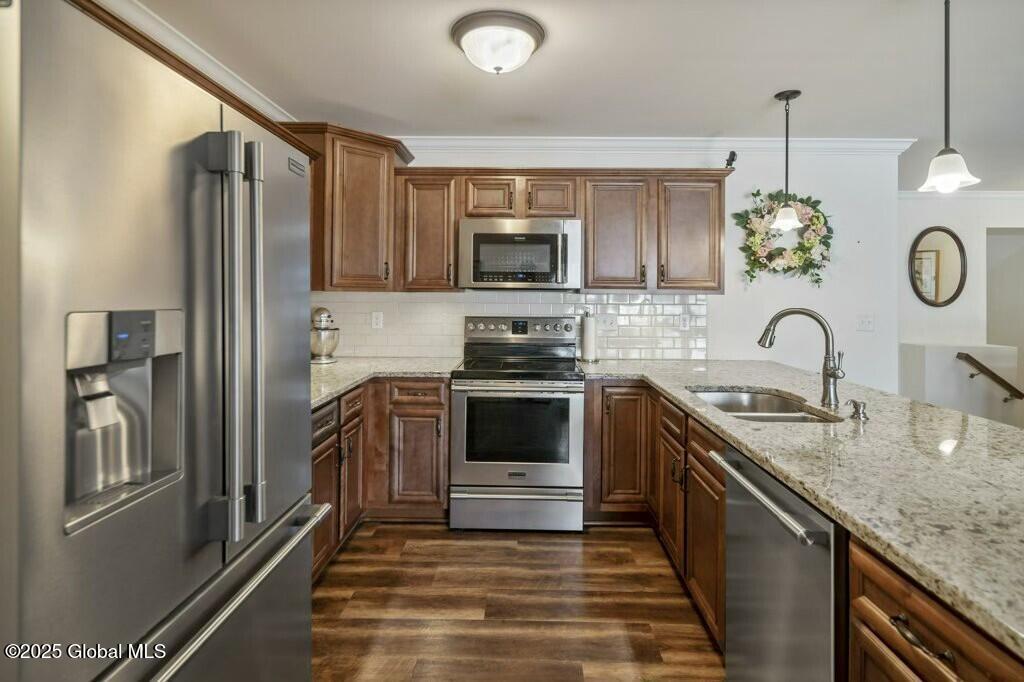 1203 Brunswick Meadows Way, Troy, New York image 8