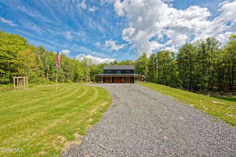Photo of 17 Ringwald Road, Coeymans Hollow, NY 12046 (MLS # 202615143)