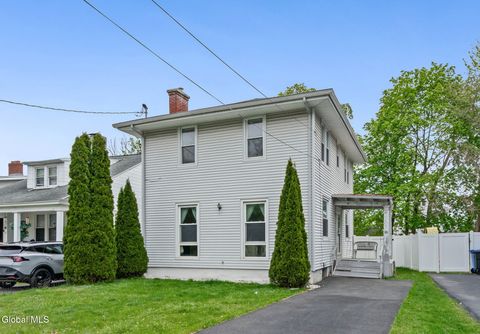 Photo of 18 Oakwood Street, Albany, NY 12208 (MLS # 202616157)