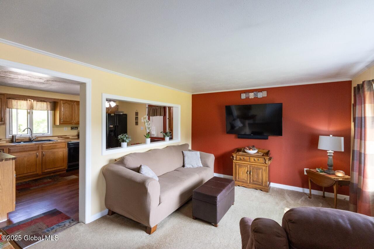 9 Wintergreen Road, Queensbury, New York image 5