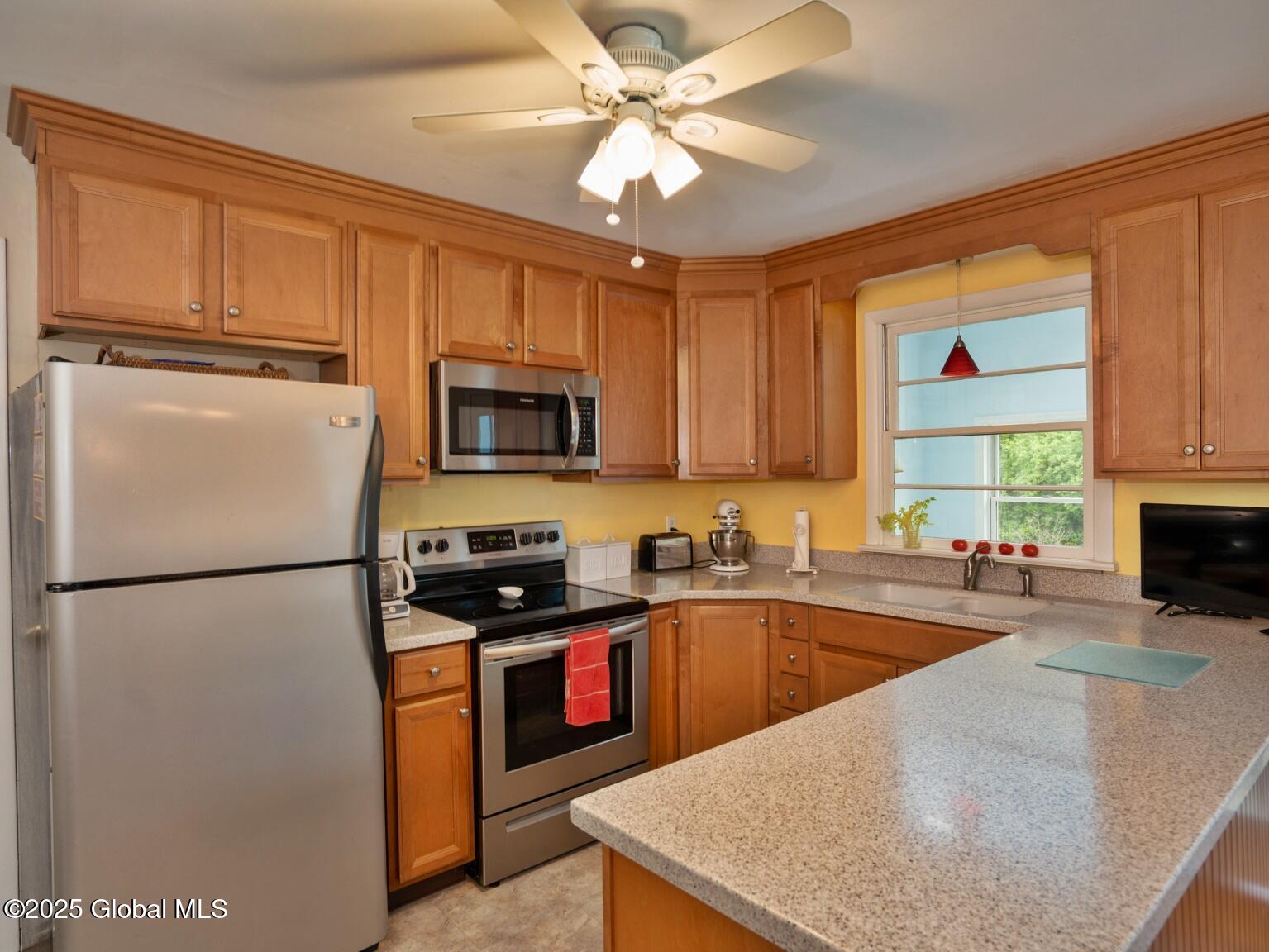 215 Flats Road, Athens, New York image 12