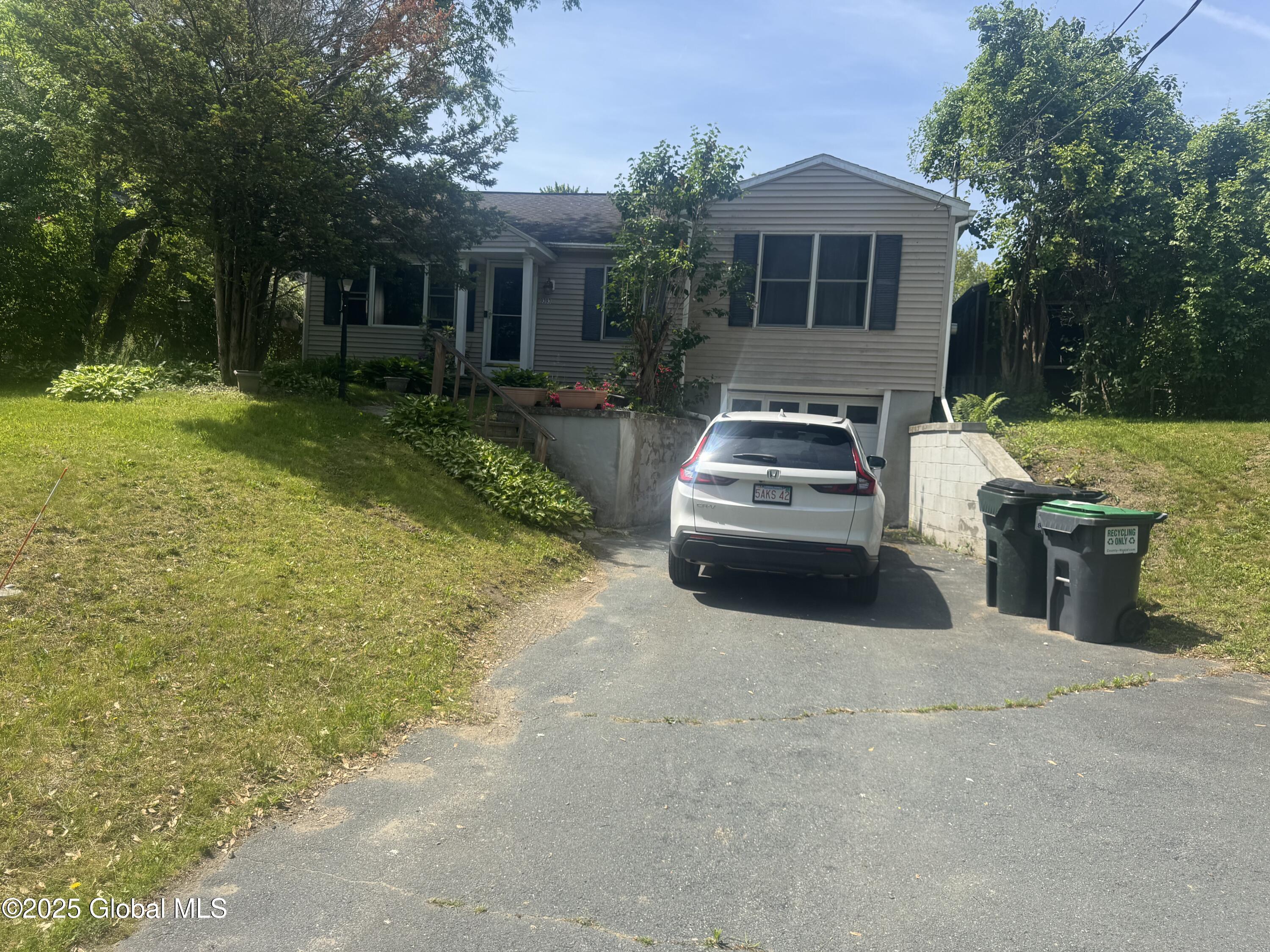 9393 Ny-66, Wynantskill, New York image 2
