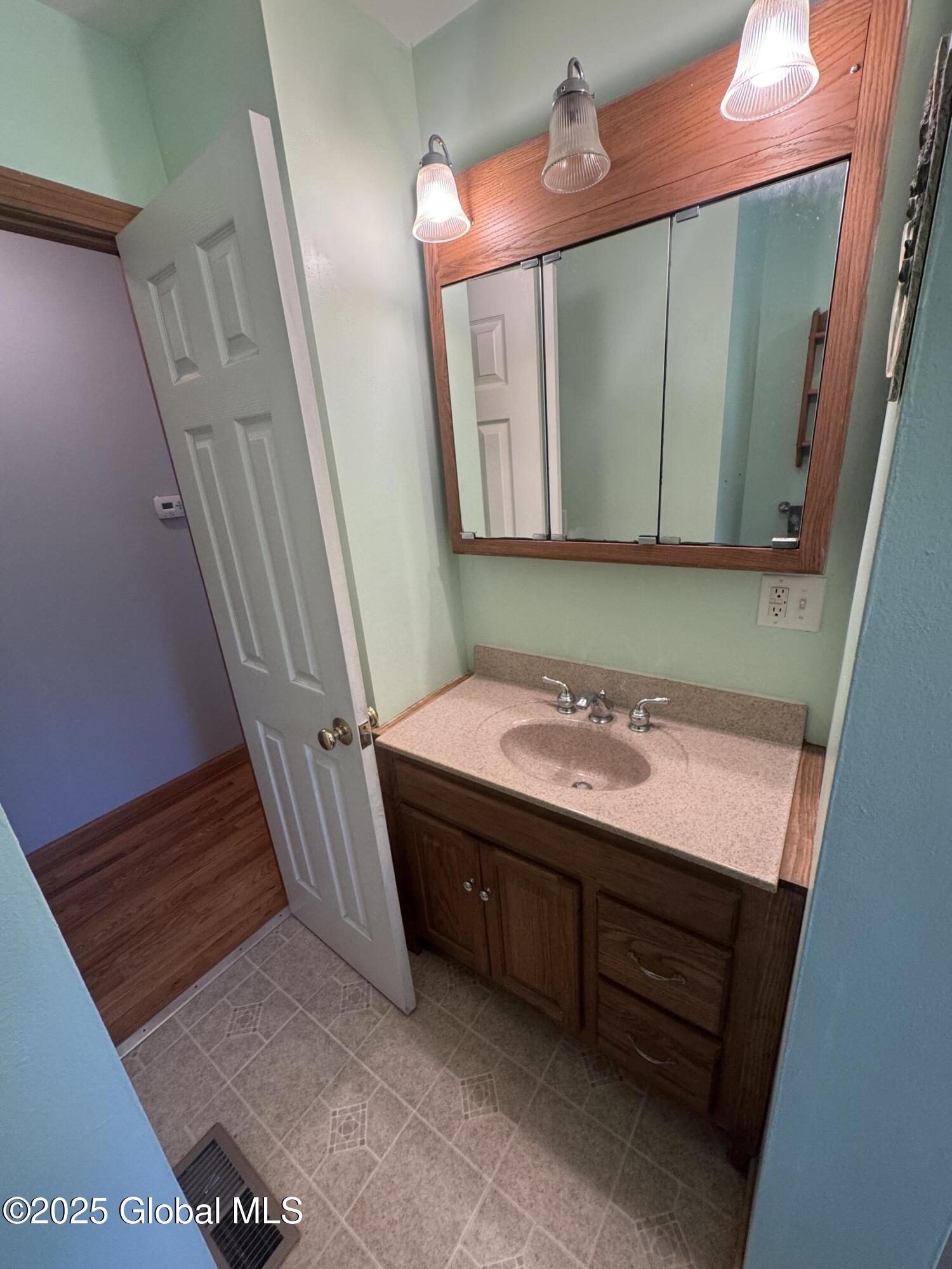 9393 Ny-66, Wynantskill, New York image 20