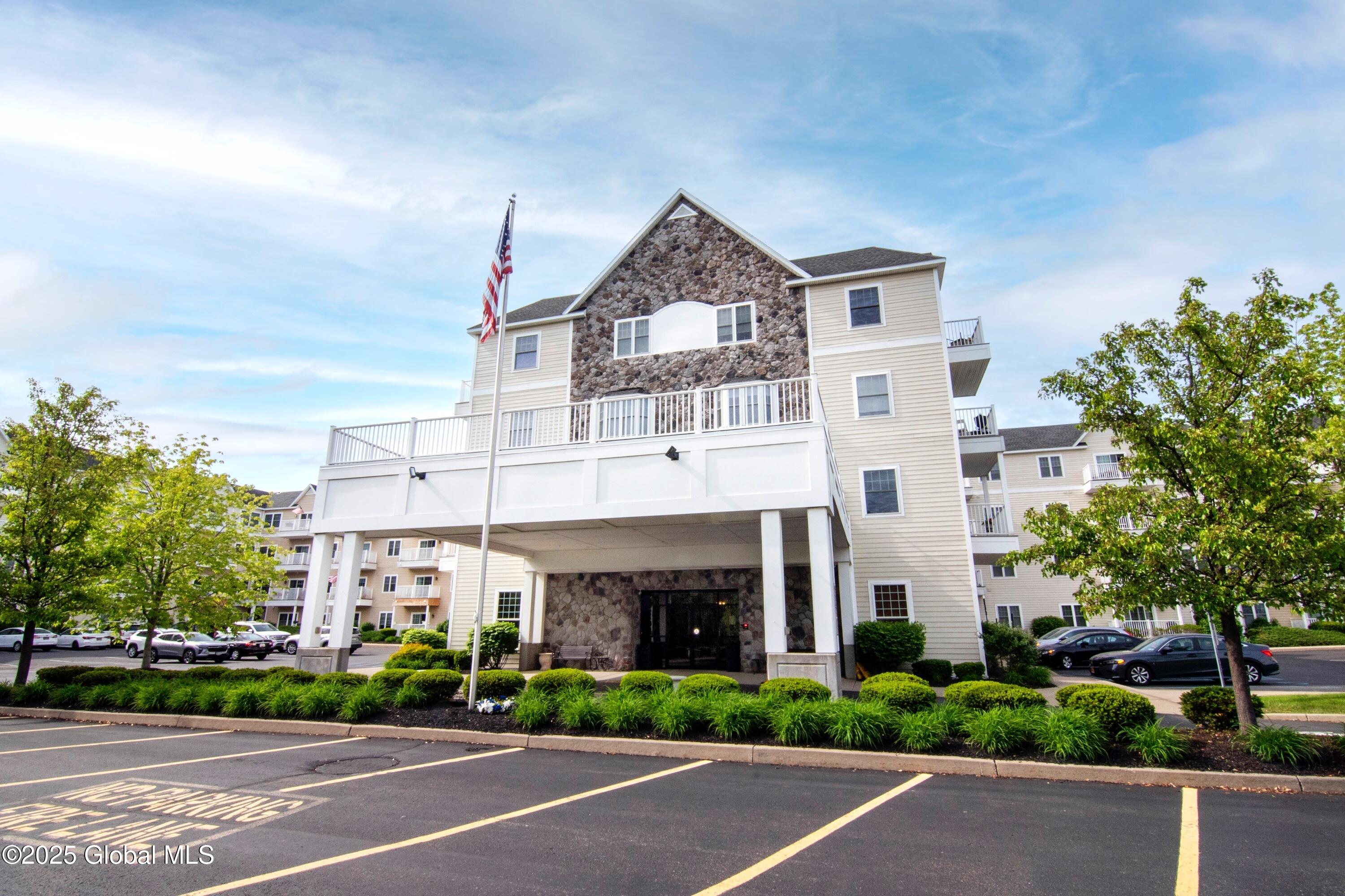 8 Wall Street #APT 305, Clifton Park, New York image 1