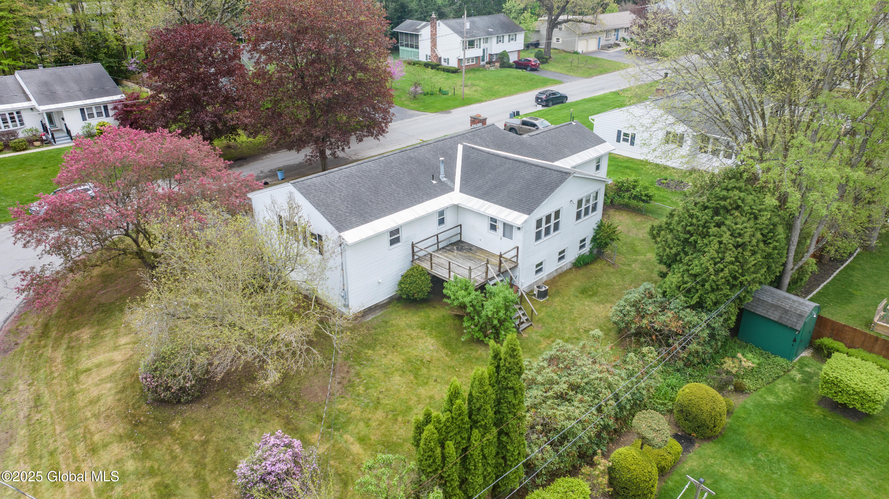 27 Patricia Lane, Saratoga Springs, New York image 4