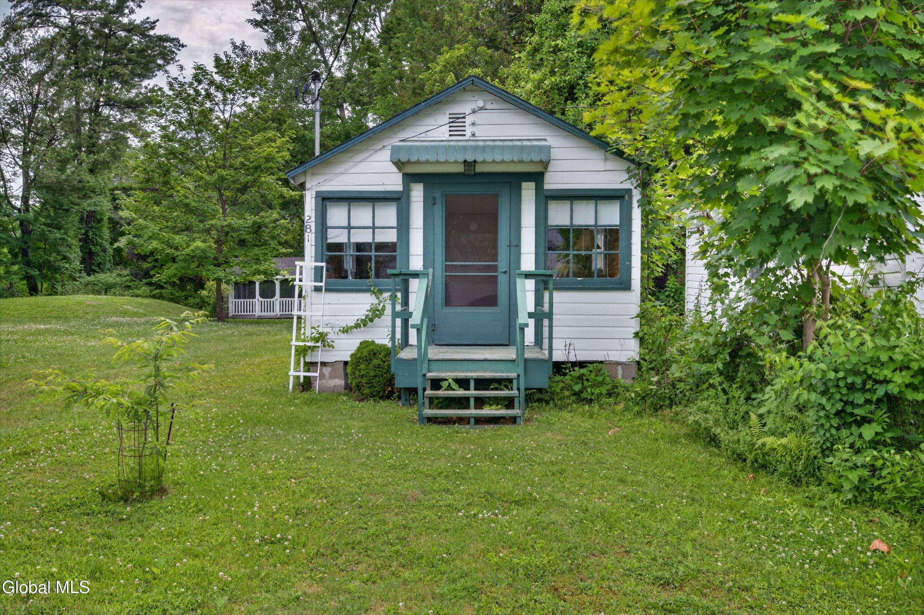 281 Cleverdale Road