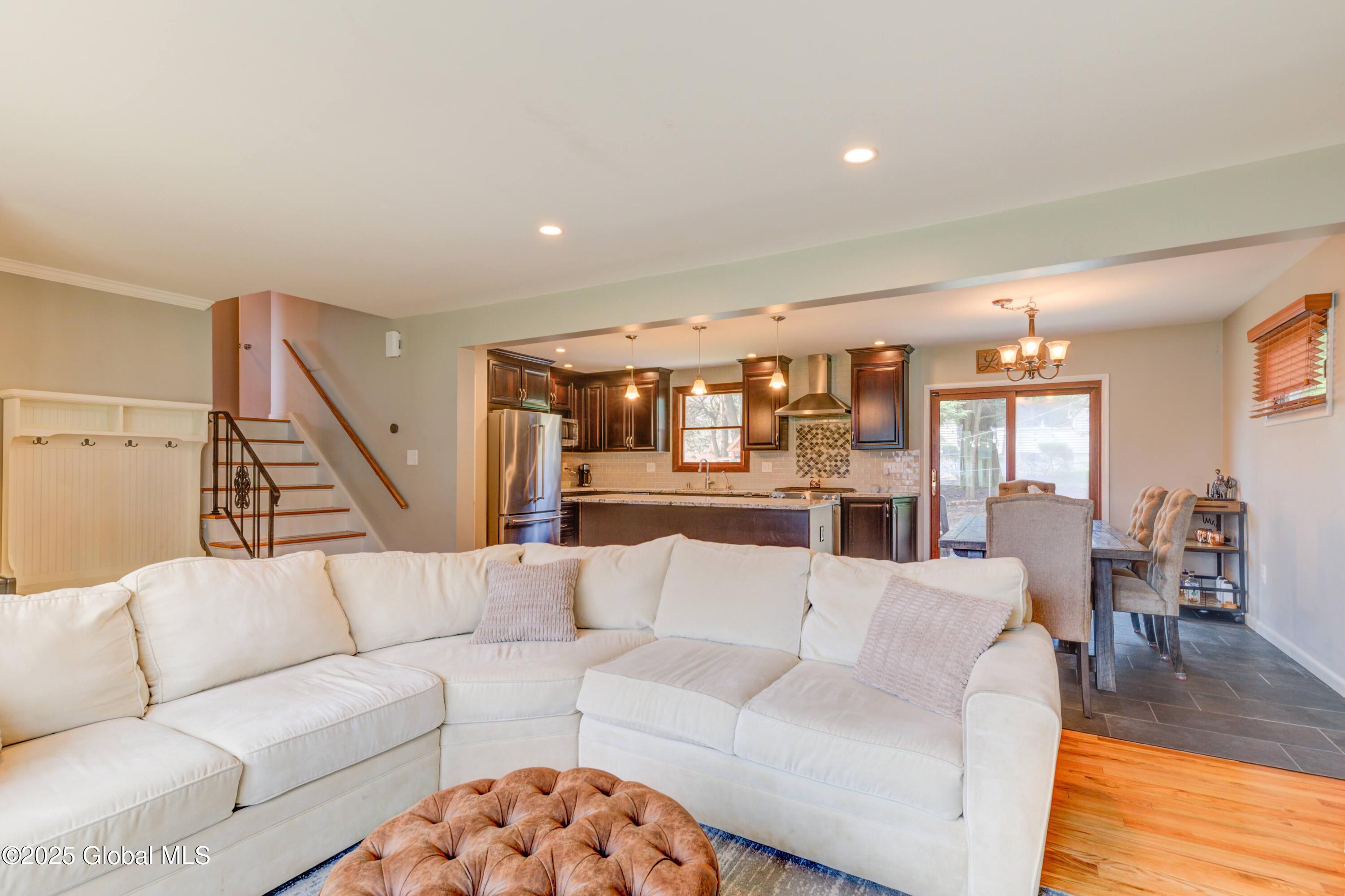 2512 Whamer Lane, Niskayuna, New York image 6