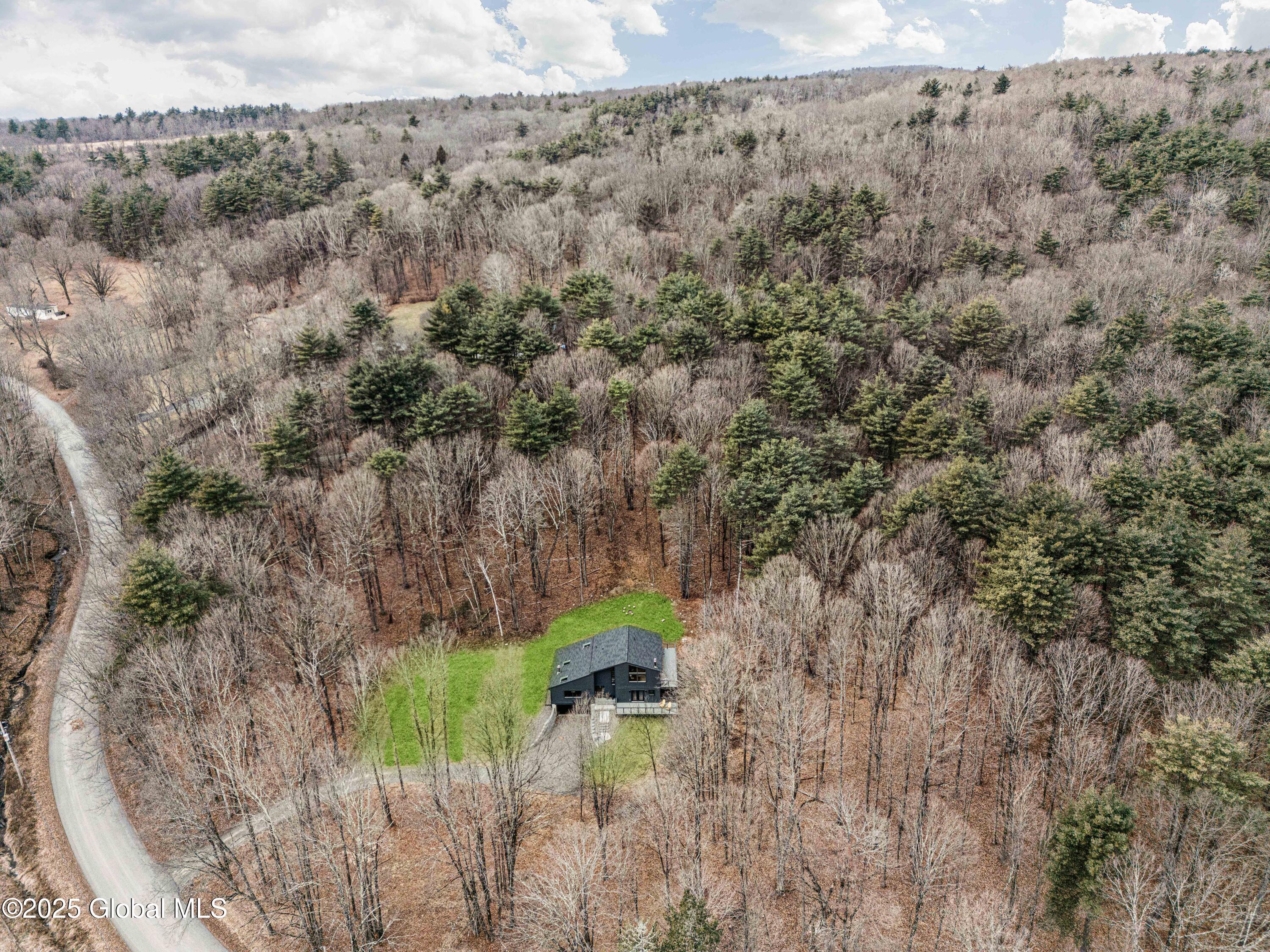 829 Jefferson Road, Nassau, New York image 4