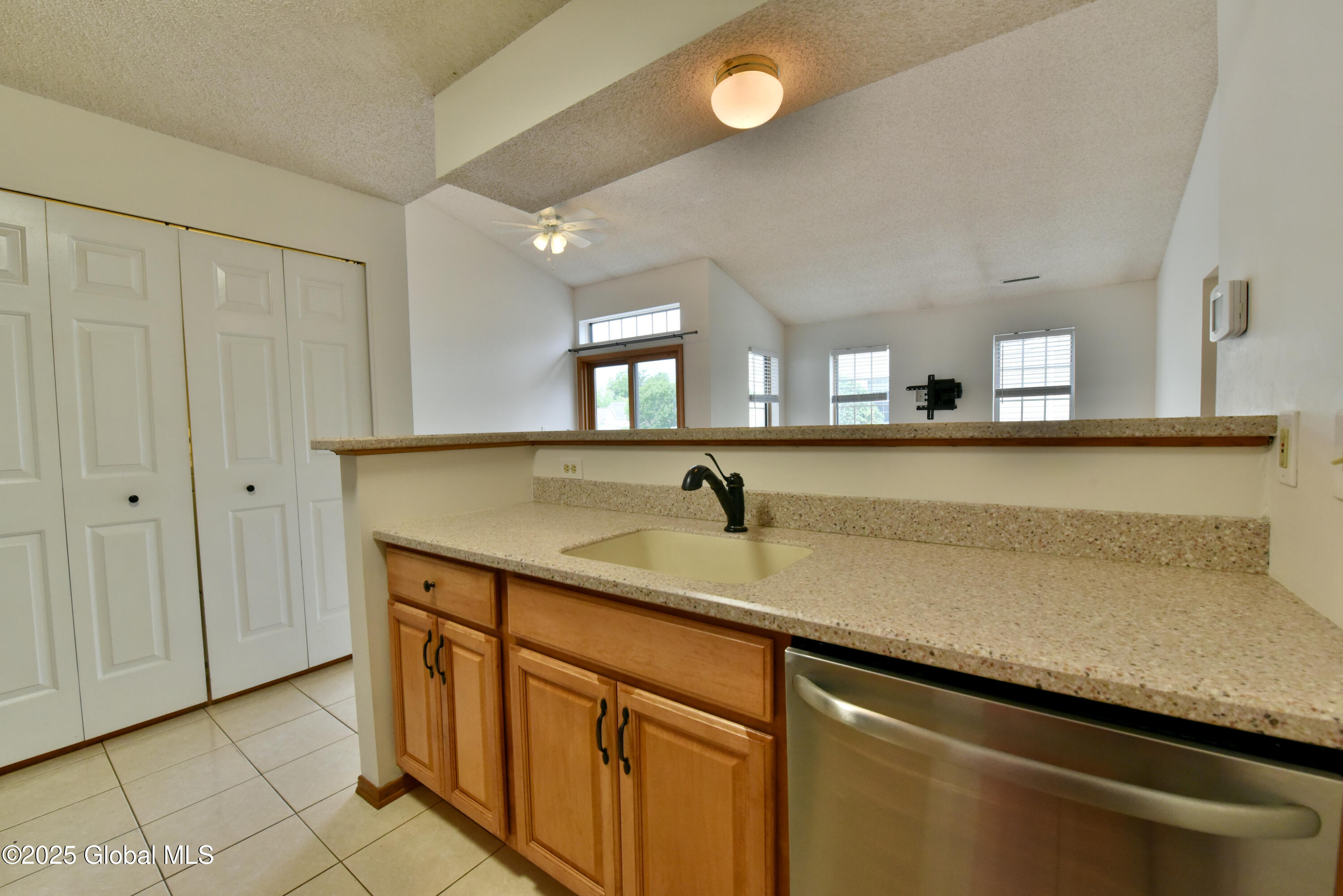 1024 Hampton Place Boulevard, Troy, New York image 17