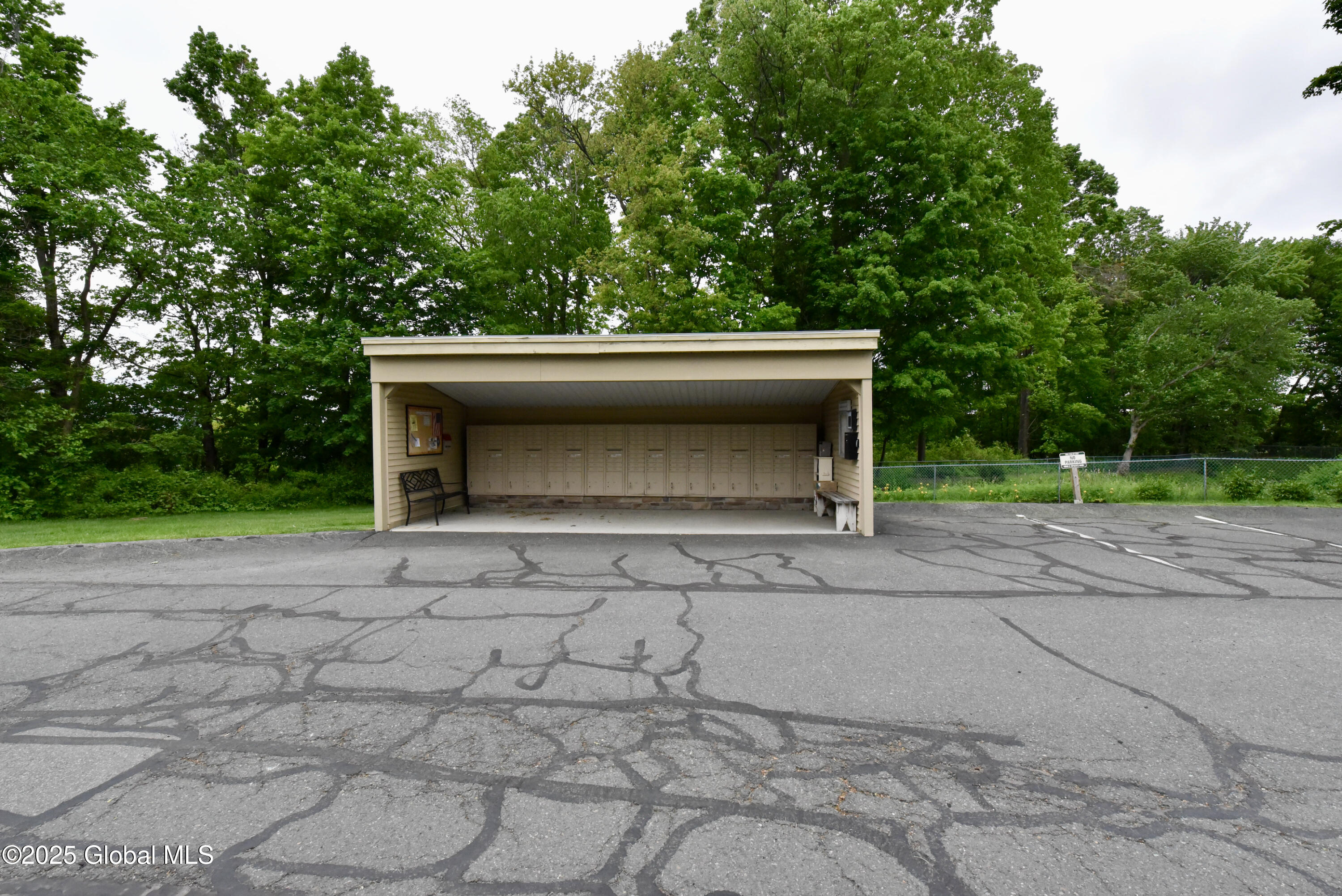 1024 Hampton Place Boulevard, Troy, New York image 49