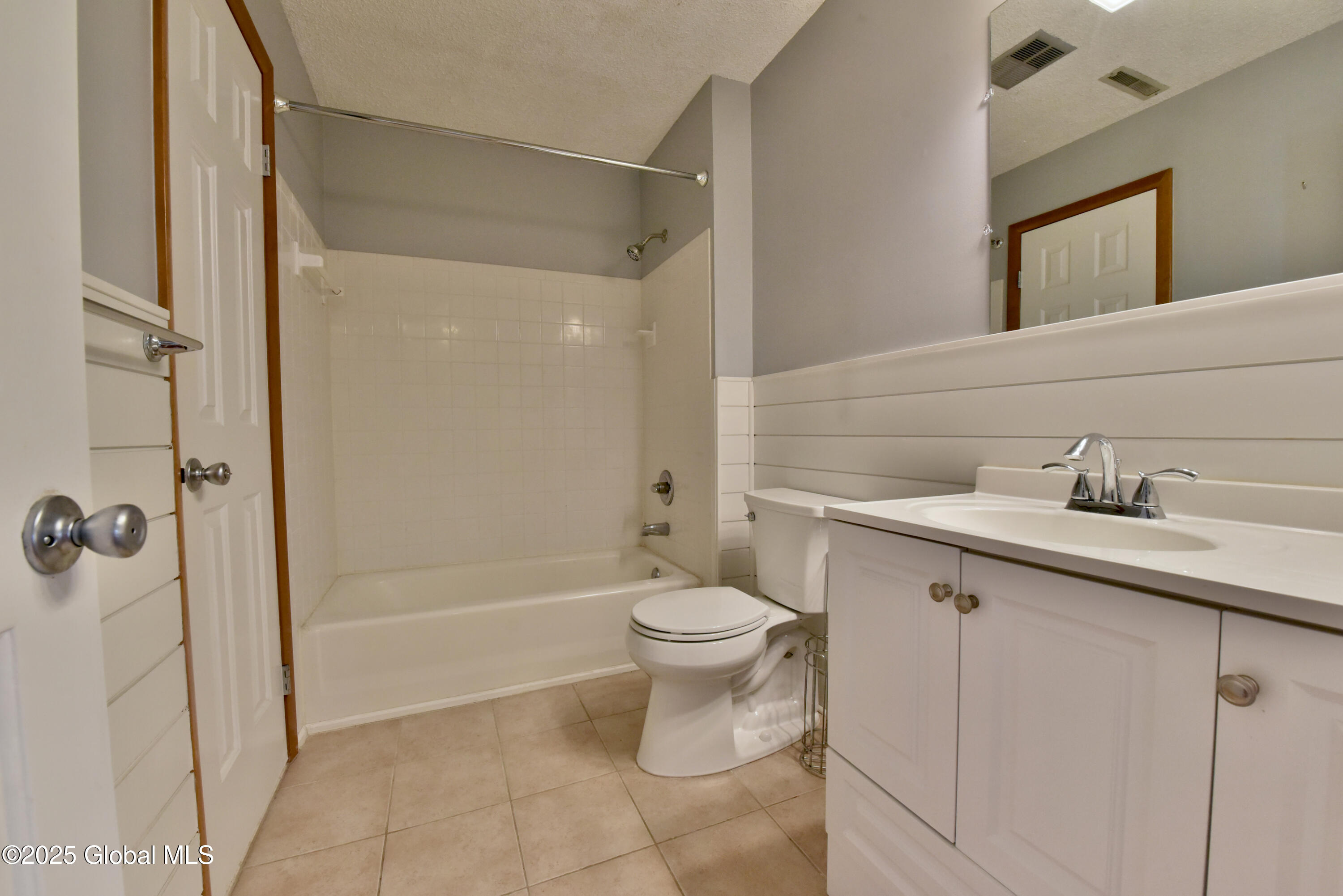 1024 Hampton Place Boulevard, Troy, New York image 32
