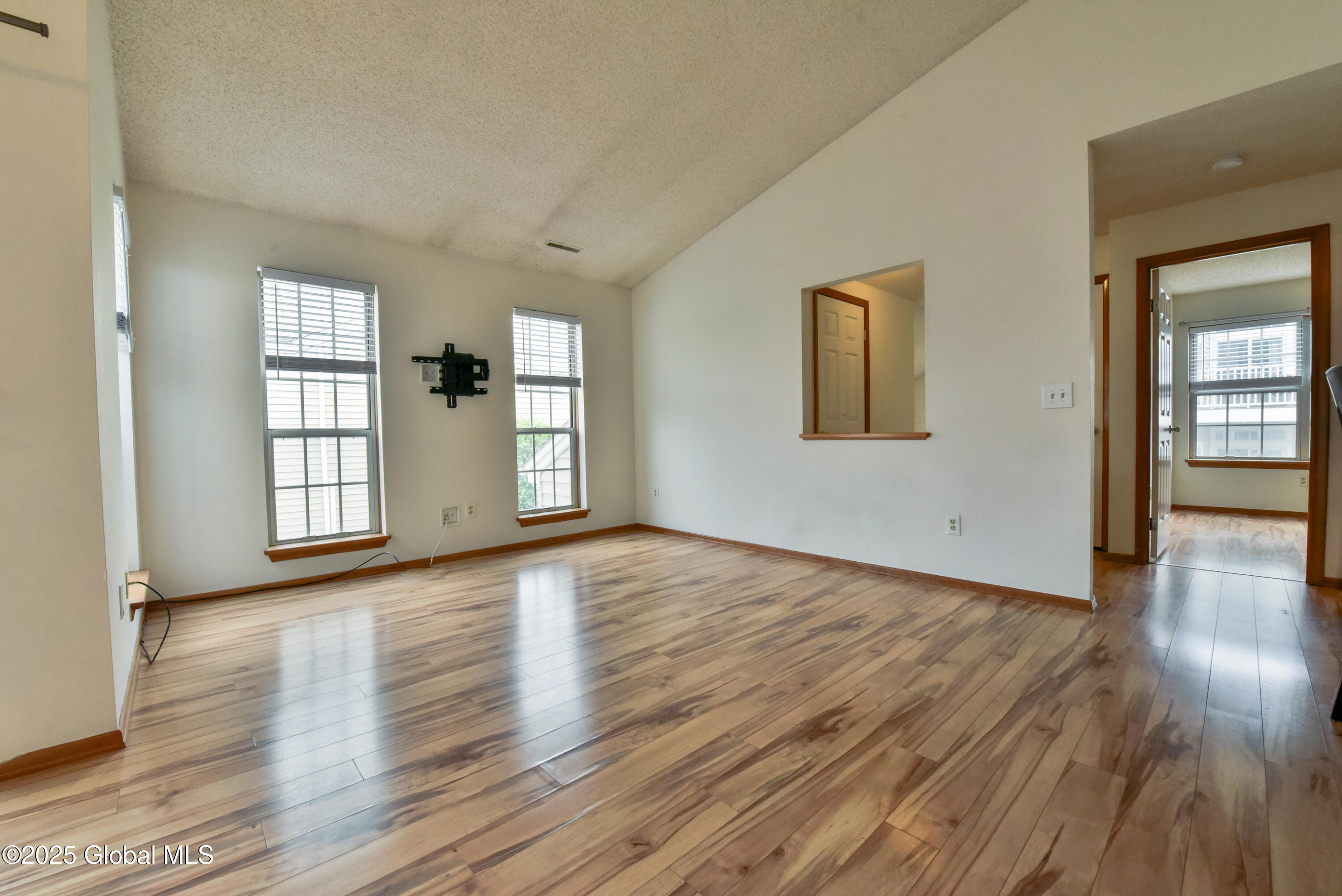 1024 Hampton Place Boulevard, Troy, New York image 6