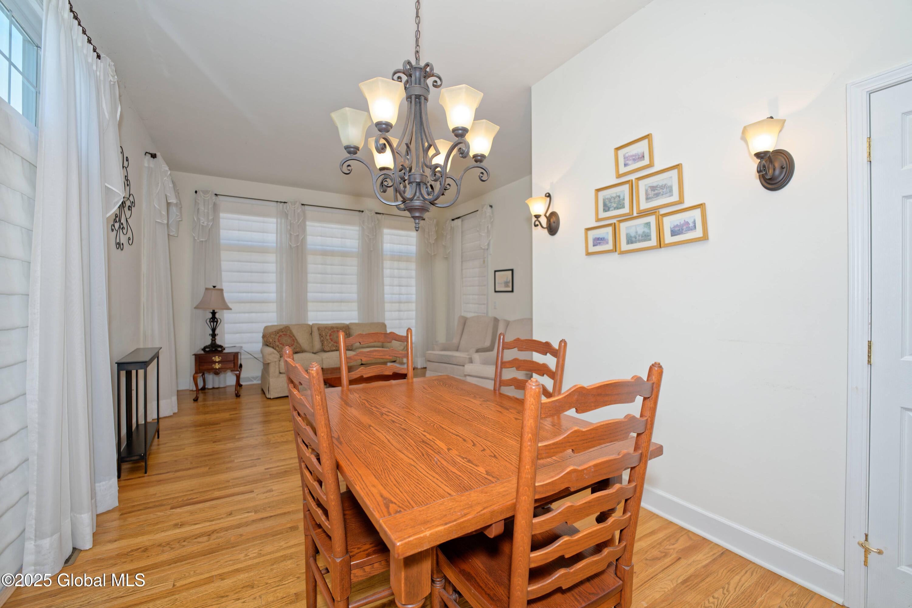 18 Gladstone Circle, Mechanicville, New York image 25