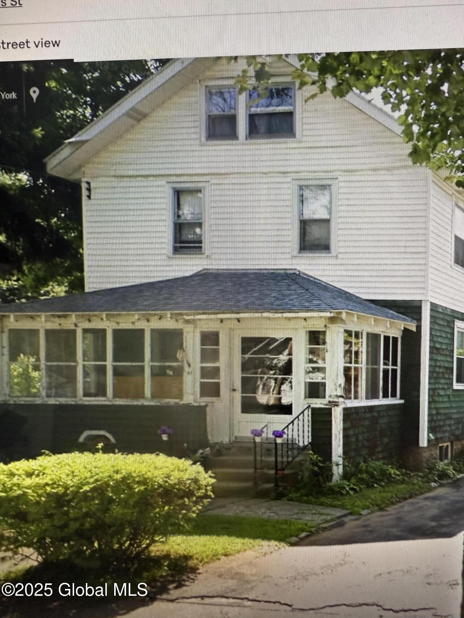 41 Adams Street, Saratoga Springs, New York image 1