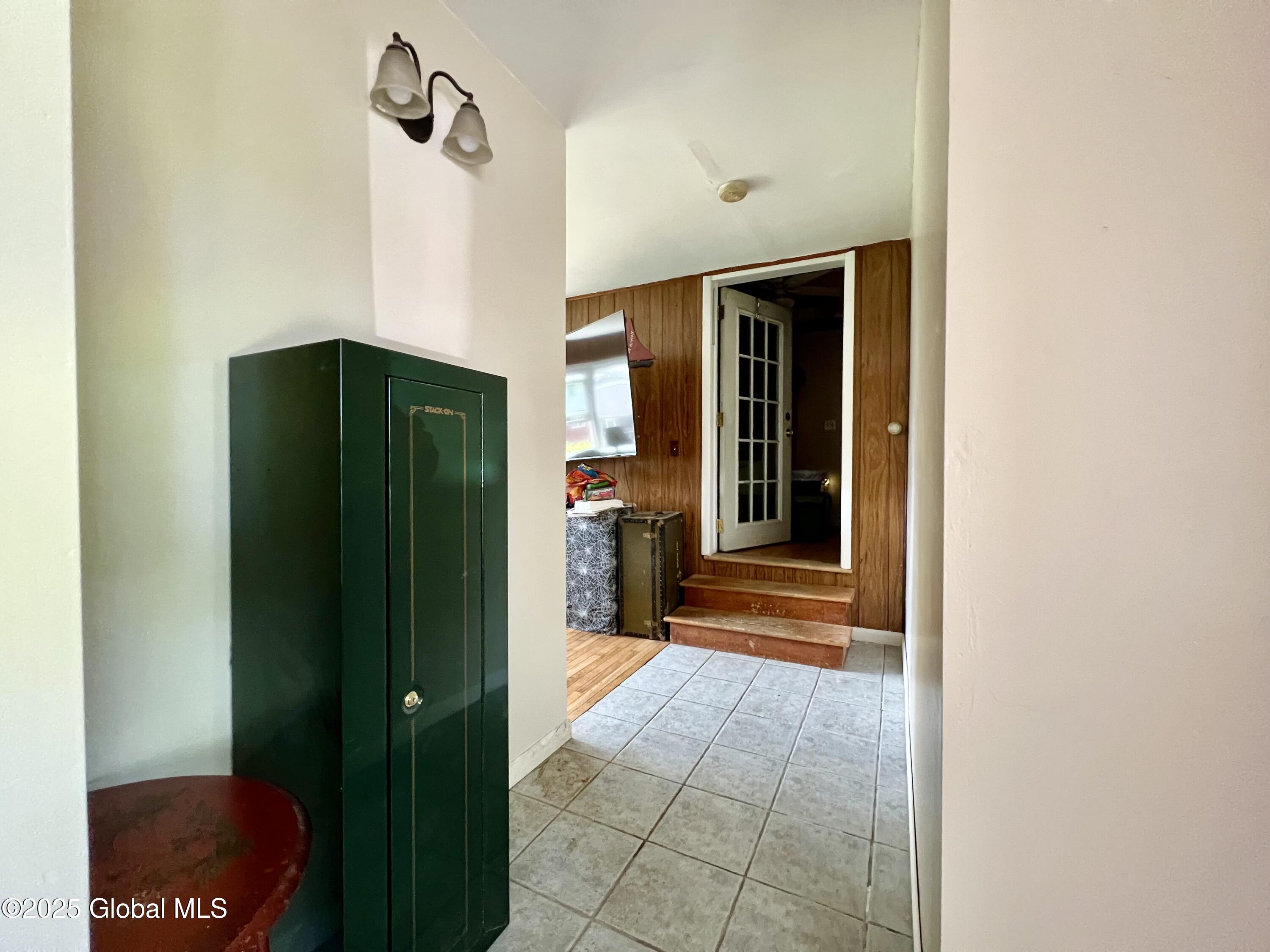 86 Glendale Road, Latham, New York image 3