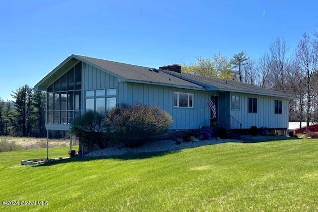 2830 W Old State Rd.

                                                                             Guilderland                                

                                    , NY - $349,500