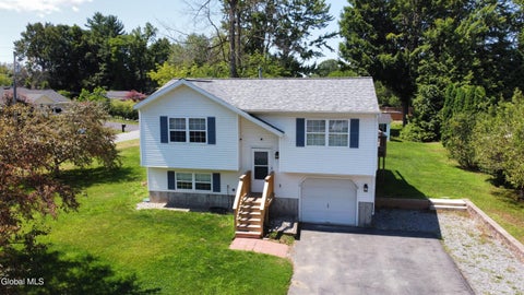 Homes For Sale - 14 Hilton Drive<br/> Saratoga County, South Glens Falls, NY 12803