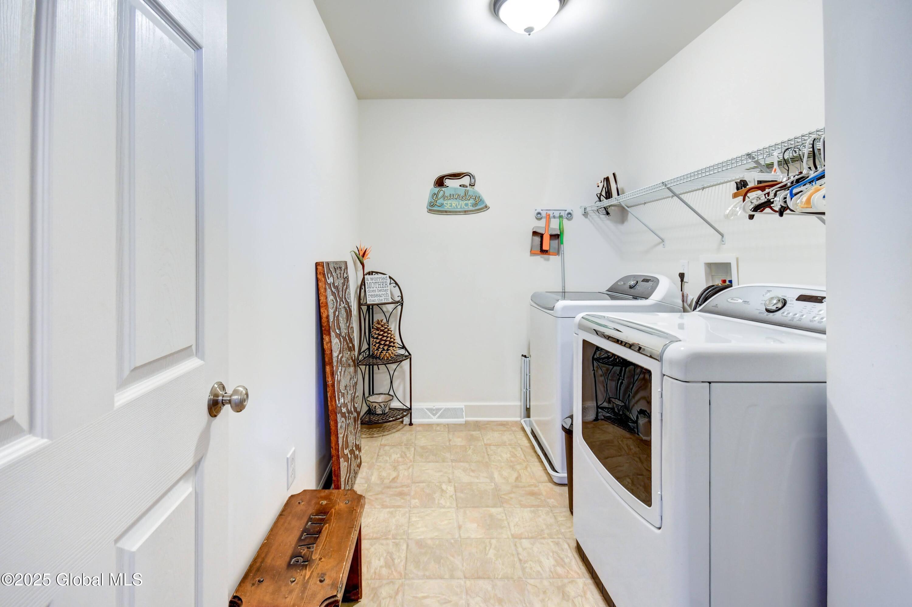 84 Andriana Lane, Albany, New York image 27