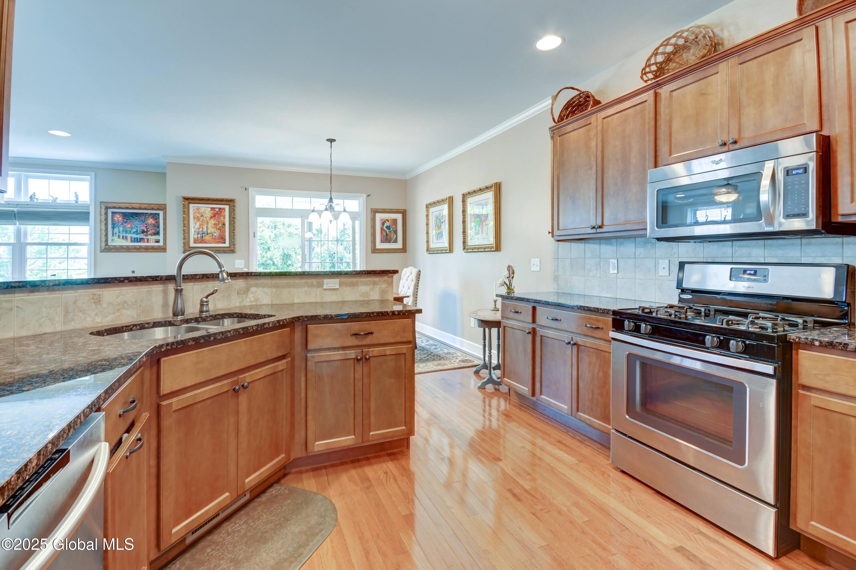 84 Andriana Lane, Albany, New York image 11