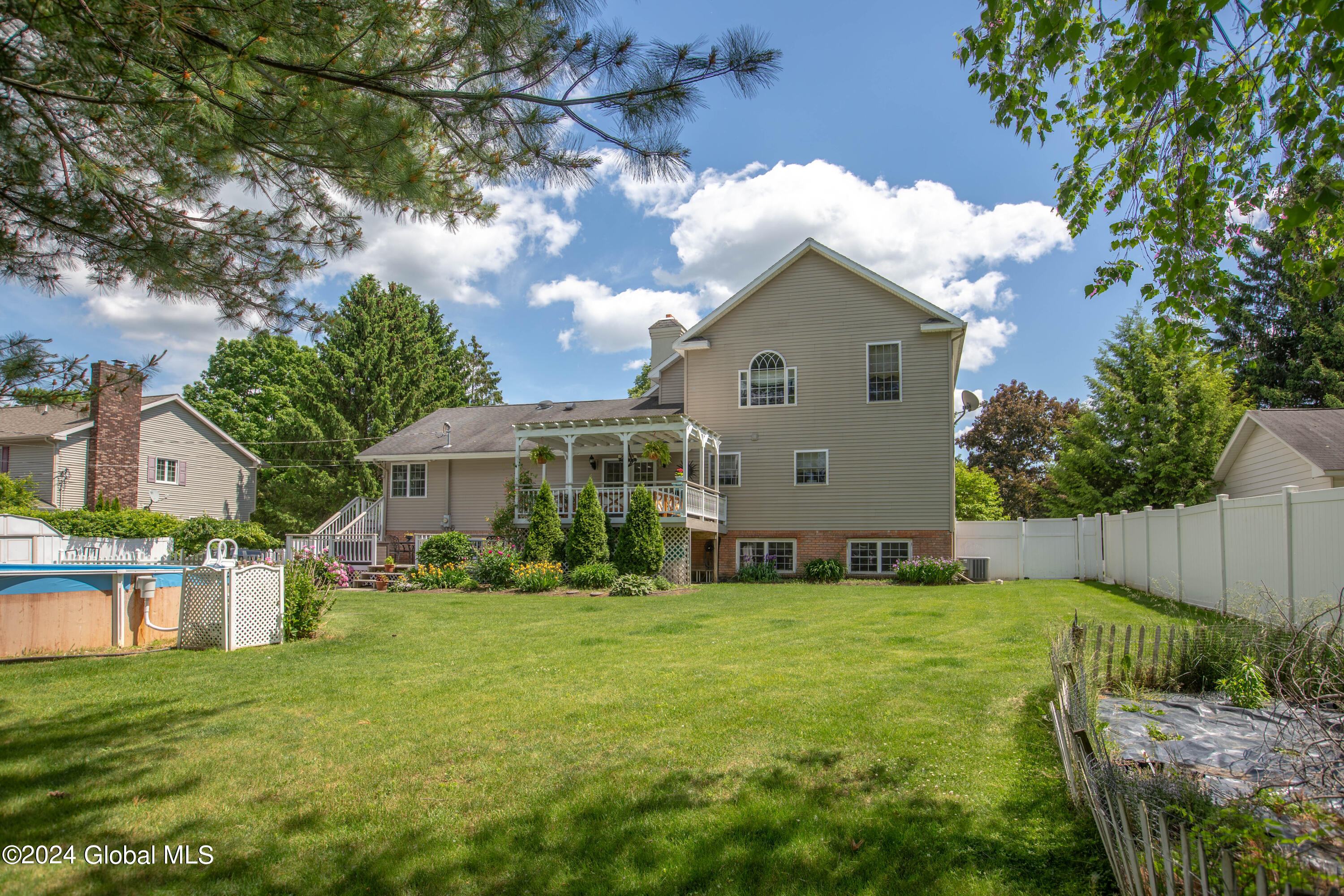 1079 Merlin Drive, Niskayuna, New York image 15