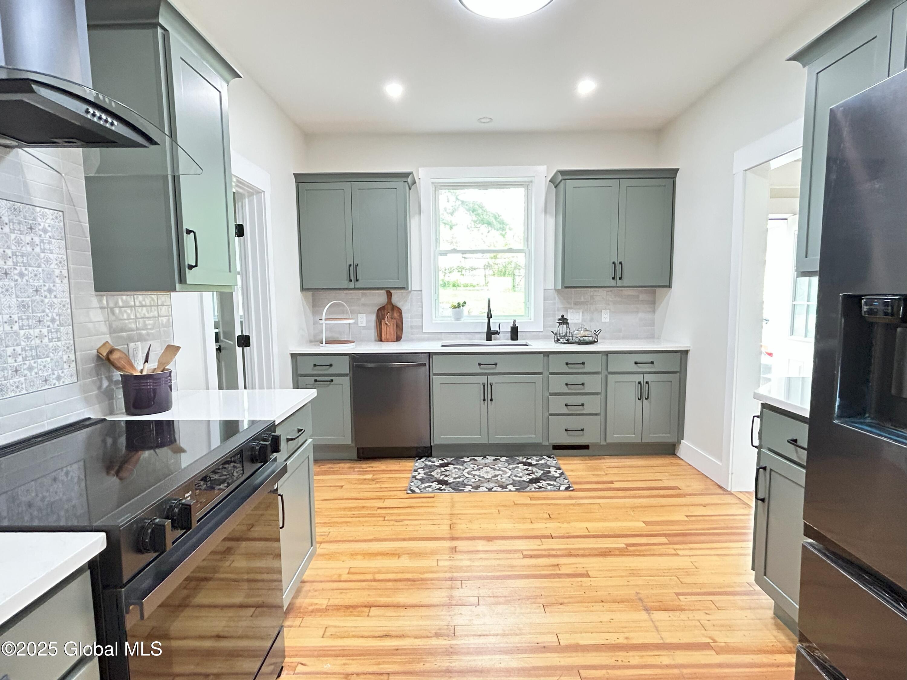 354 Mohawk Avenue, Scotia, New York image 22