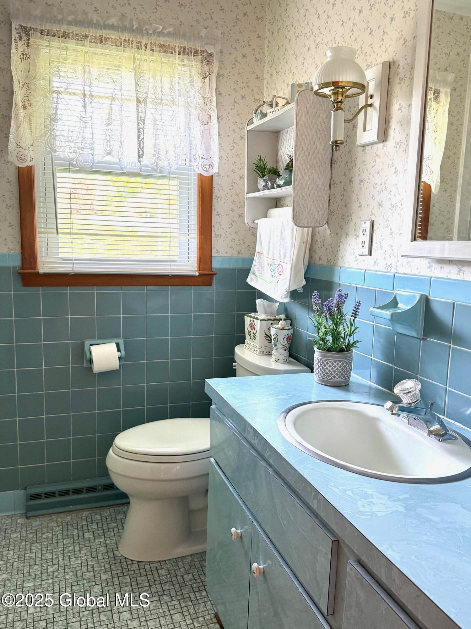 1385 Fern Avenue, Schenectady, New York image 9