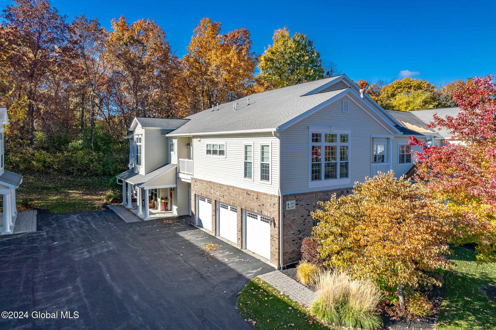 205 Vly Pointe Drive, Niskayuna, New York image 39