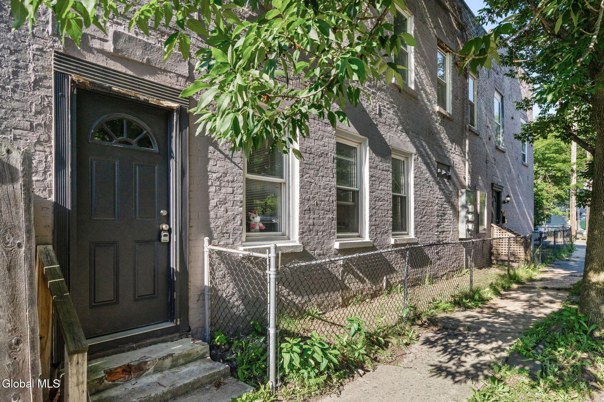 421 4th Street
