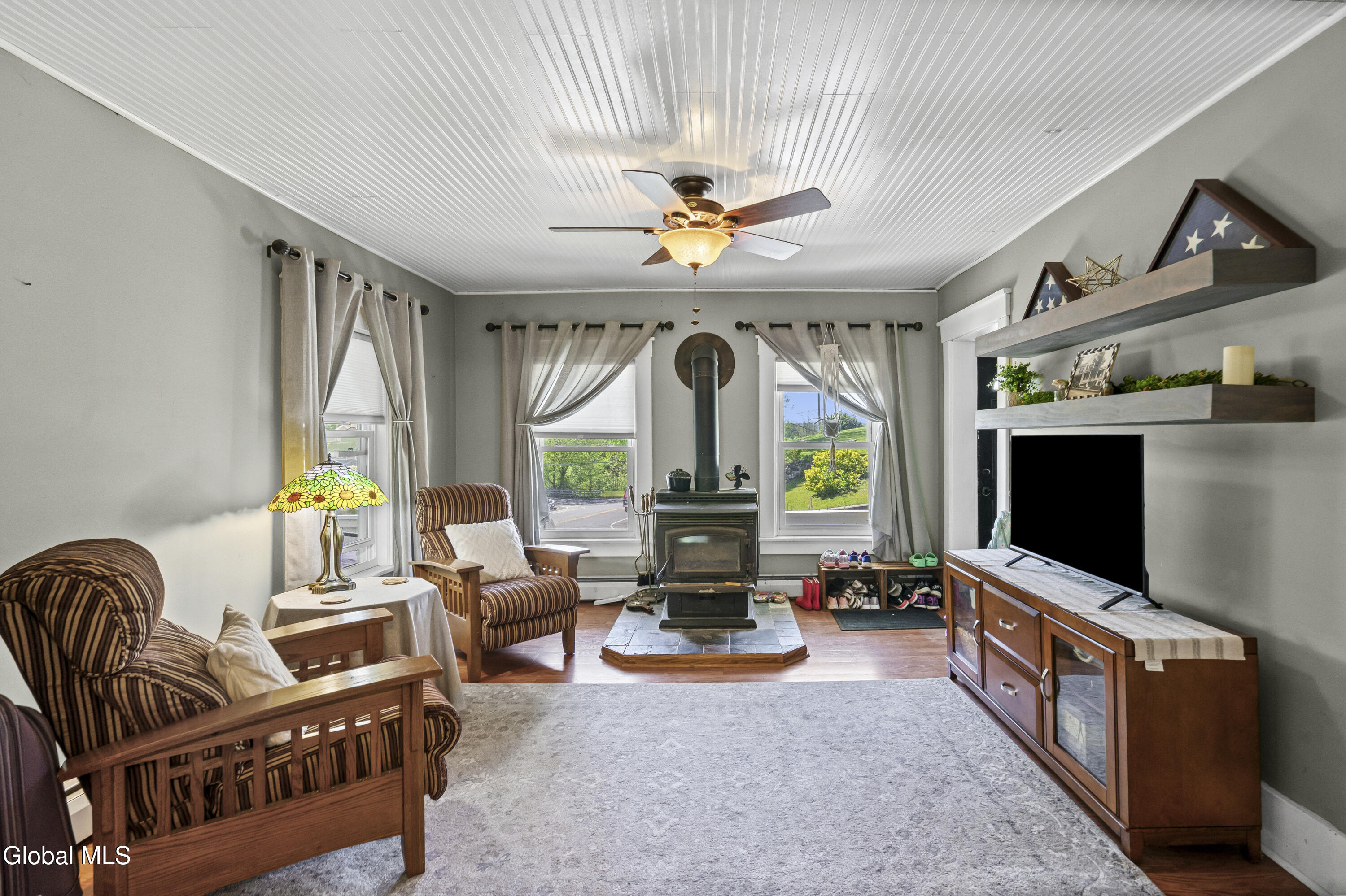 1619 Helderberg Trail