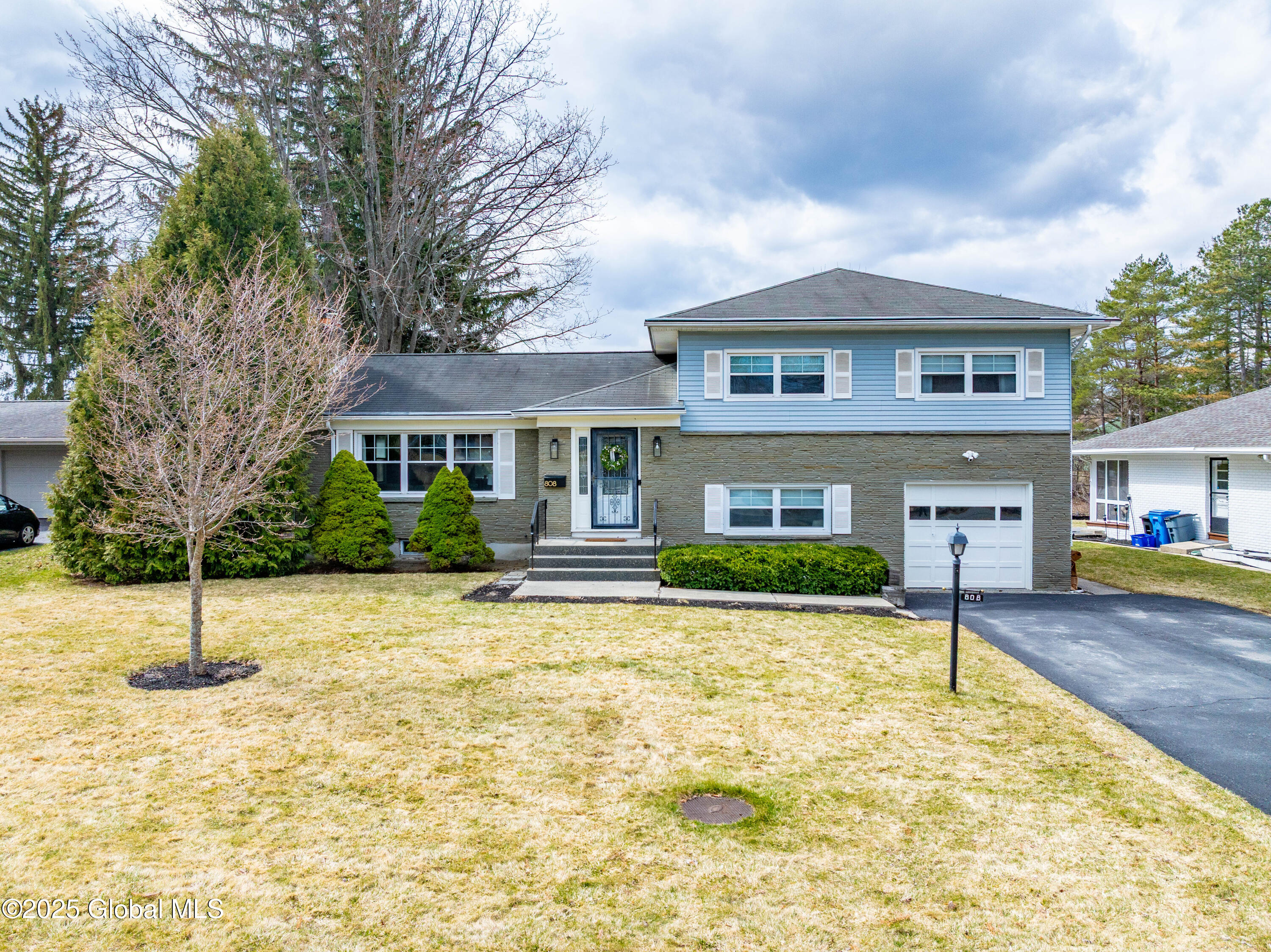 808 Cortland Street, Albany, New York image 1