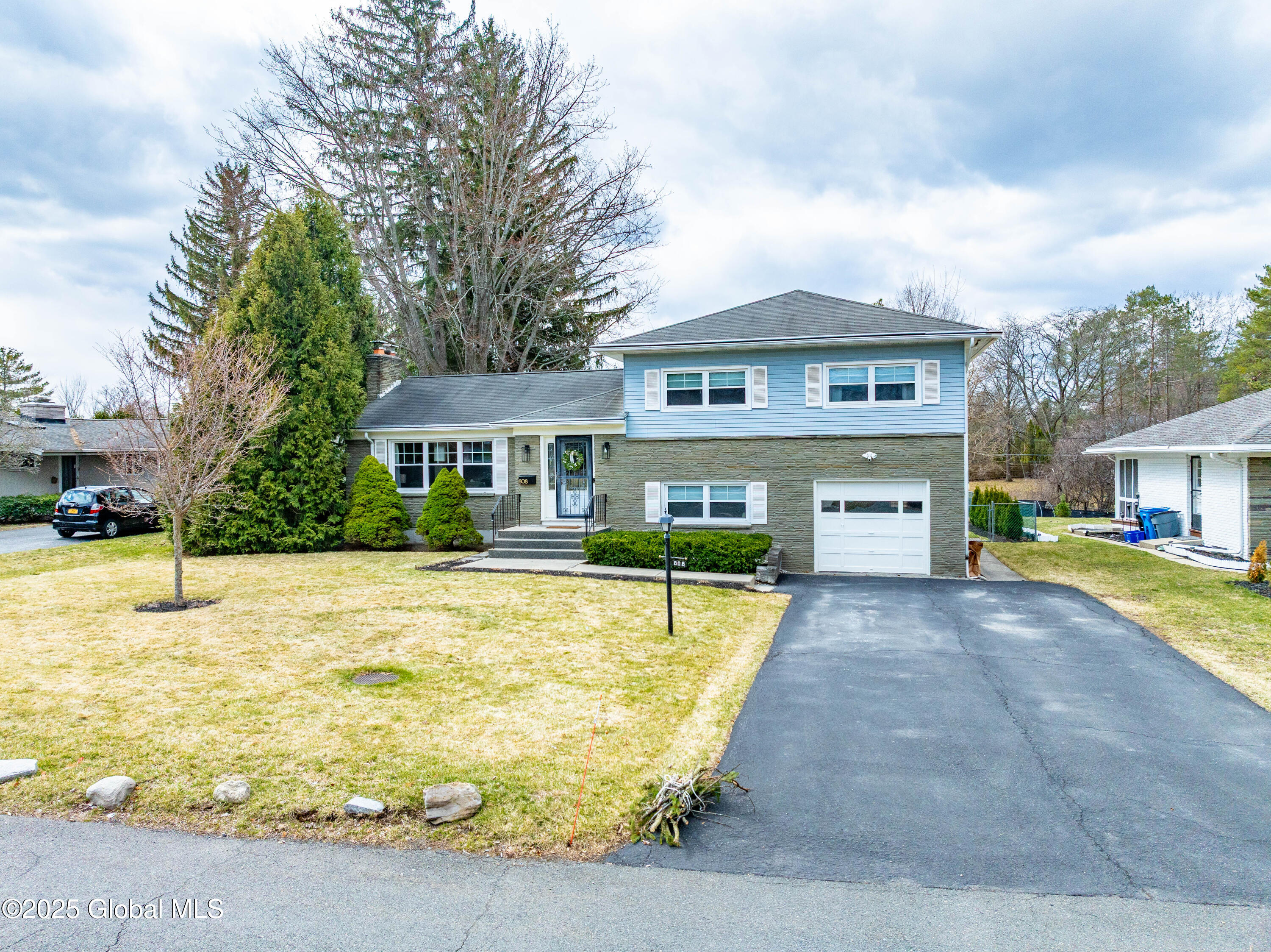 808 Cortland Street, Albany, New York image 2