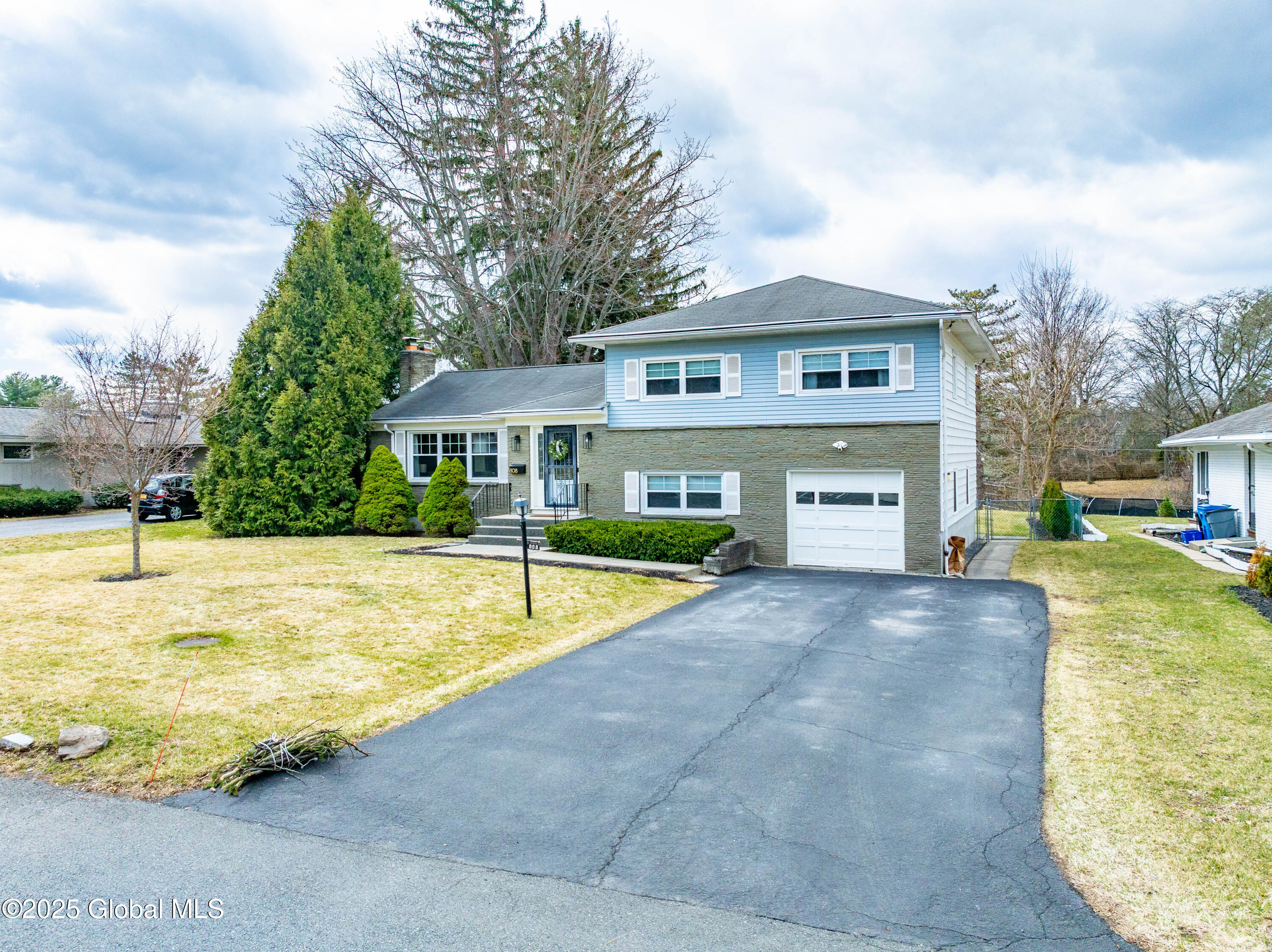 808 Cortland Street, Albany, New York image 3