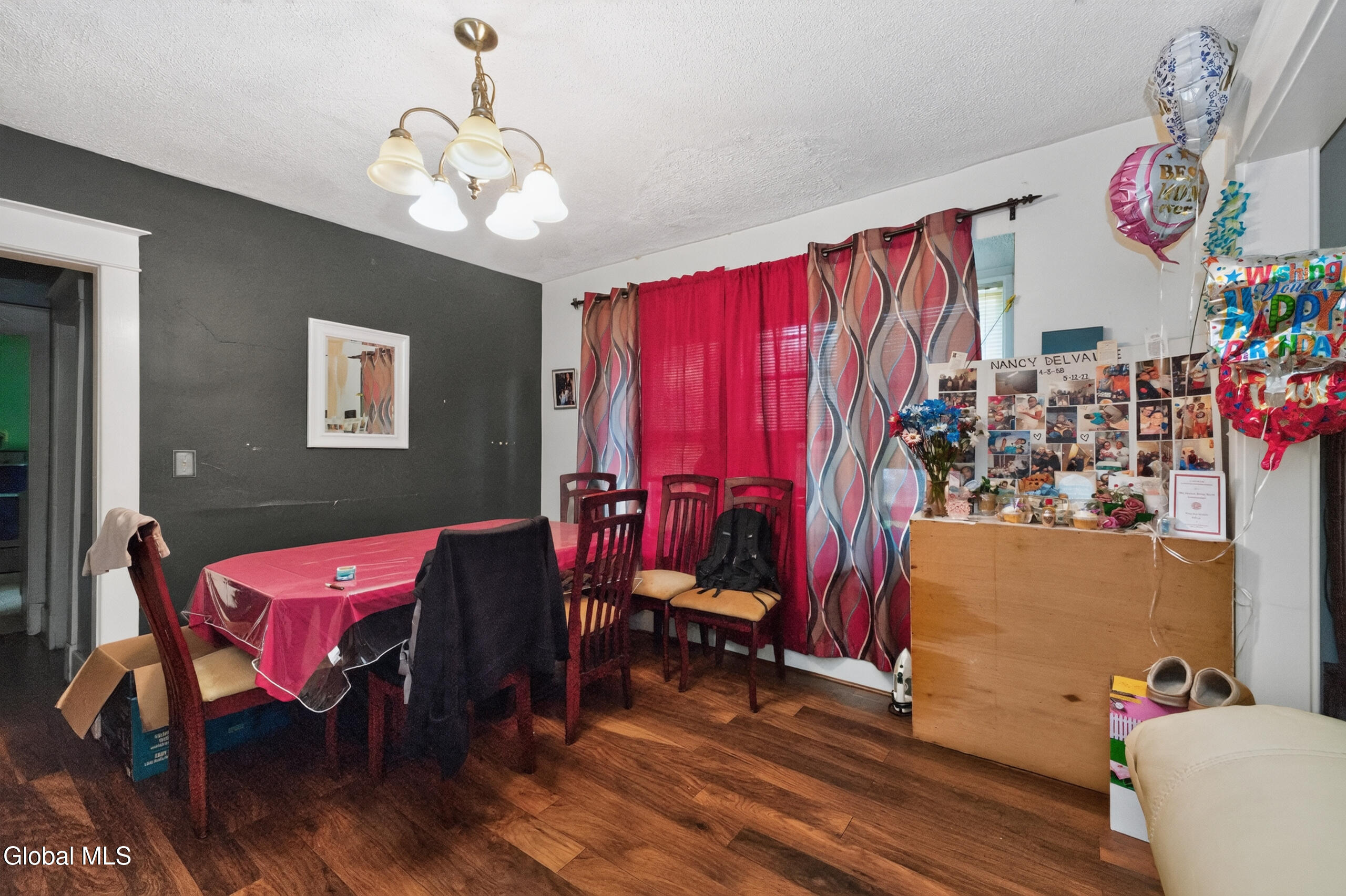 15 S Lansing Road