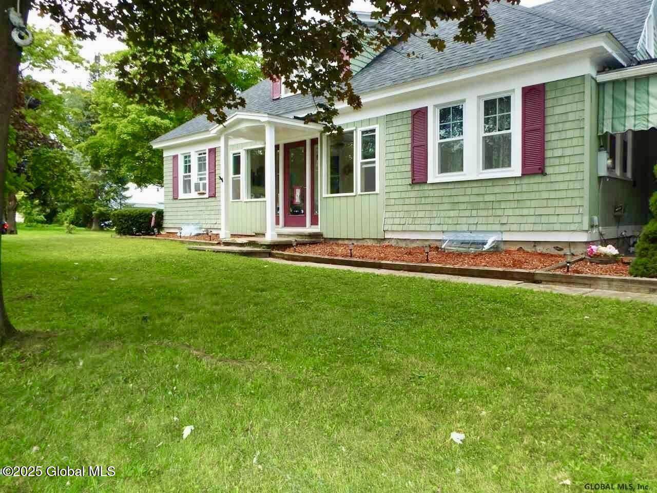 171 Second Ave Avenue, Gloversville, New York image 1