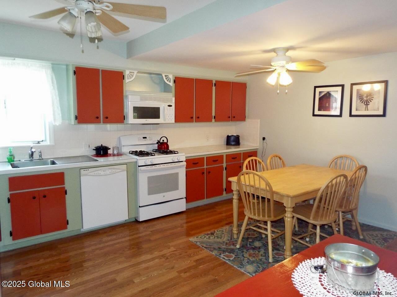 171 Second Ave Avenue, Gloversville, New York image 3