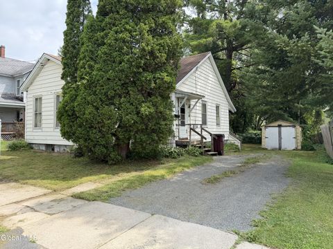 Homes For Sale - 8 Mckinley Place<br/> Fulton County, Gloversville, NY 12078