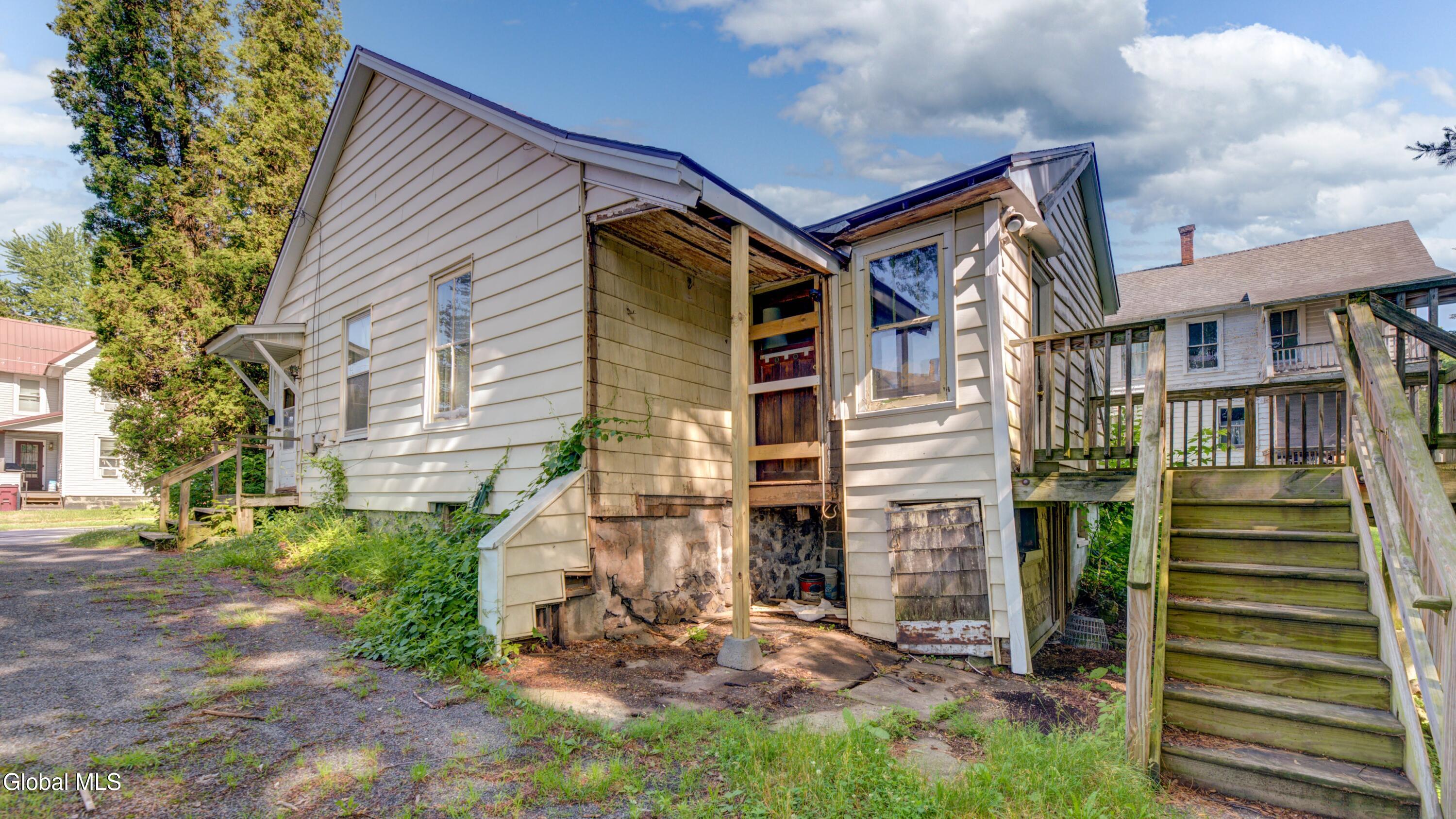 8 McKinley Place