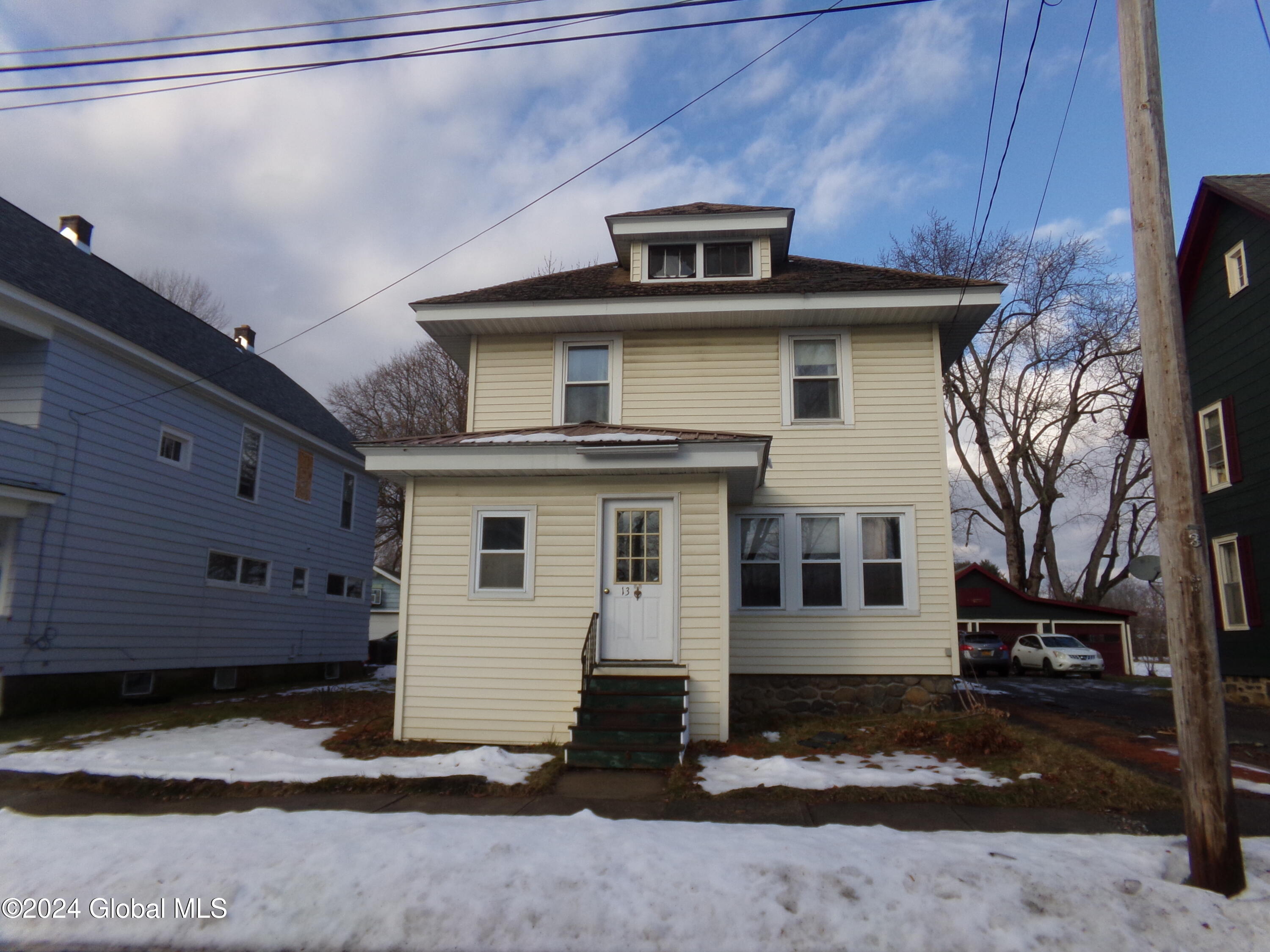 13 Newman Street, Gloversville, New York image 4