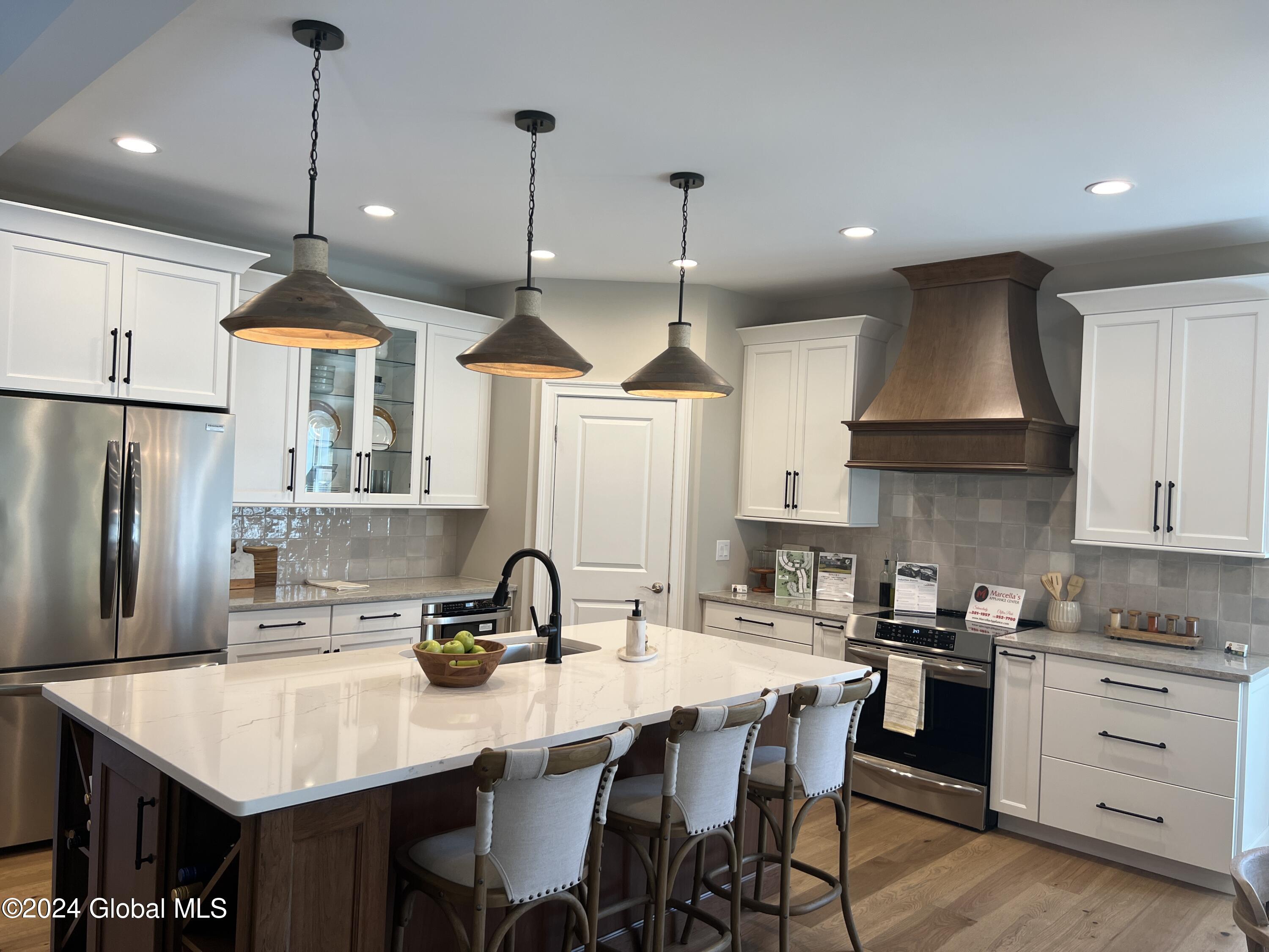 7 Plumas Place, Saratoga Springs, New York image 5