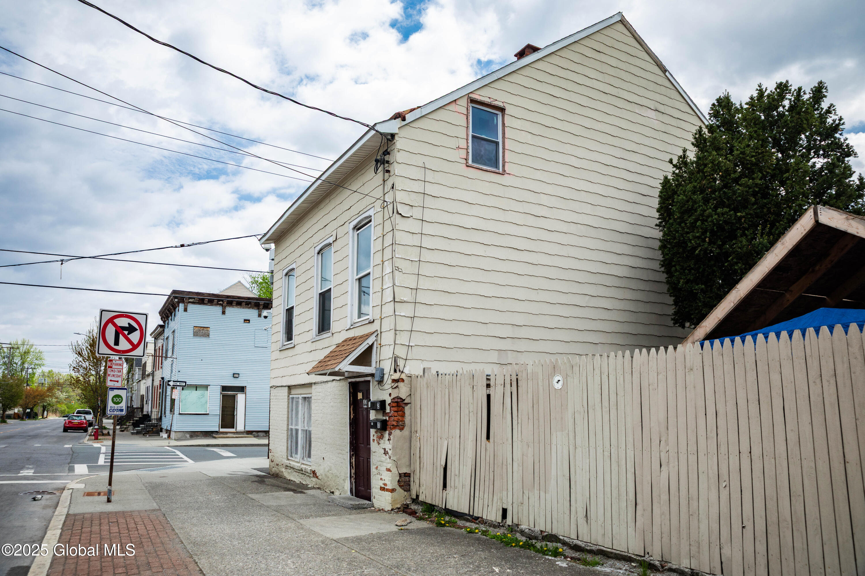 Albany, New York 12206, United States, 6 Bedrooms Bedrooms, ,2 BathroomsBathrooms,Residential,Active,122946