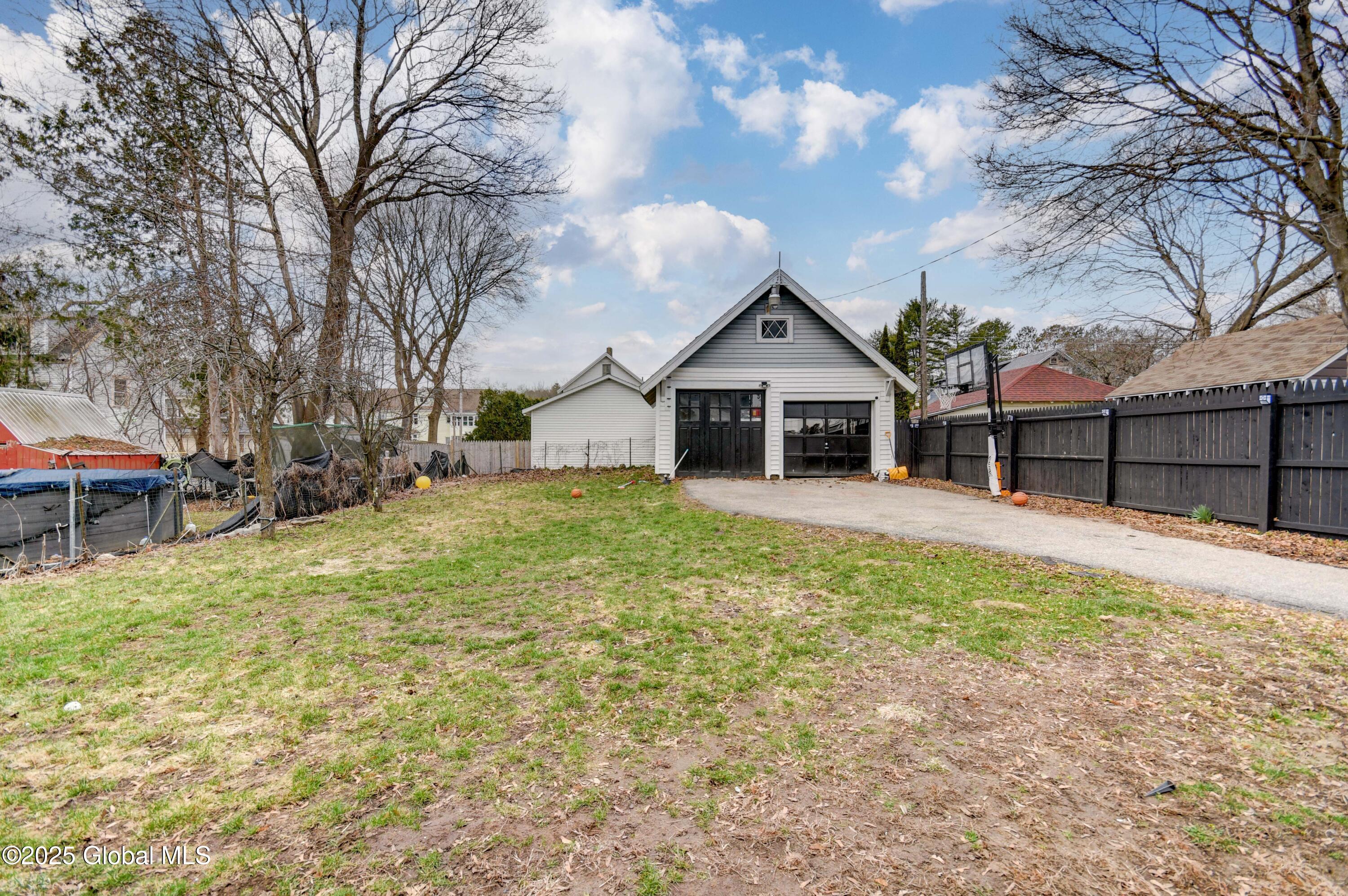 7 N Mcnab Avenue, Gloversville, New York image 36